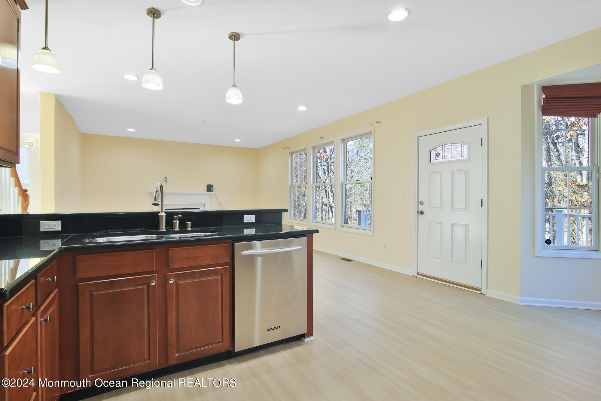 4 Timber Grove Court