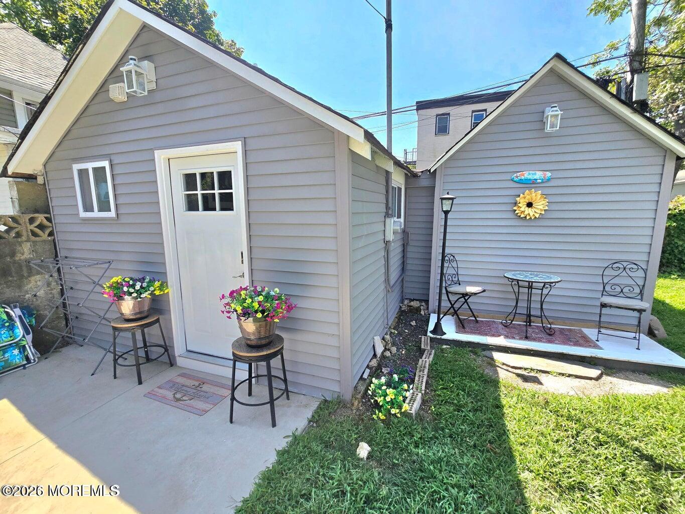 406 4th Avenue Rear - 6