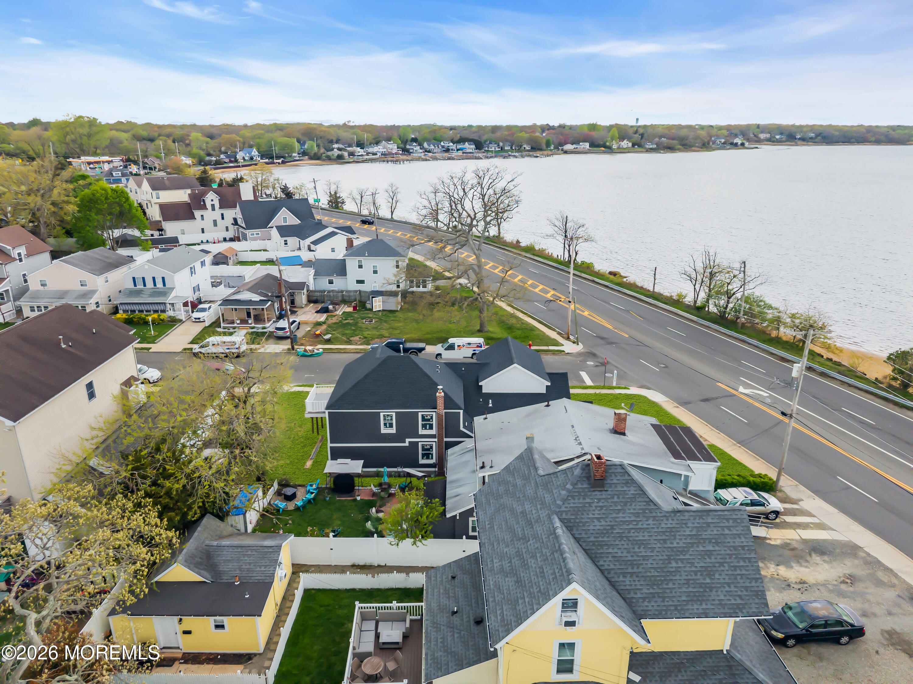 1611 River Road