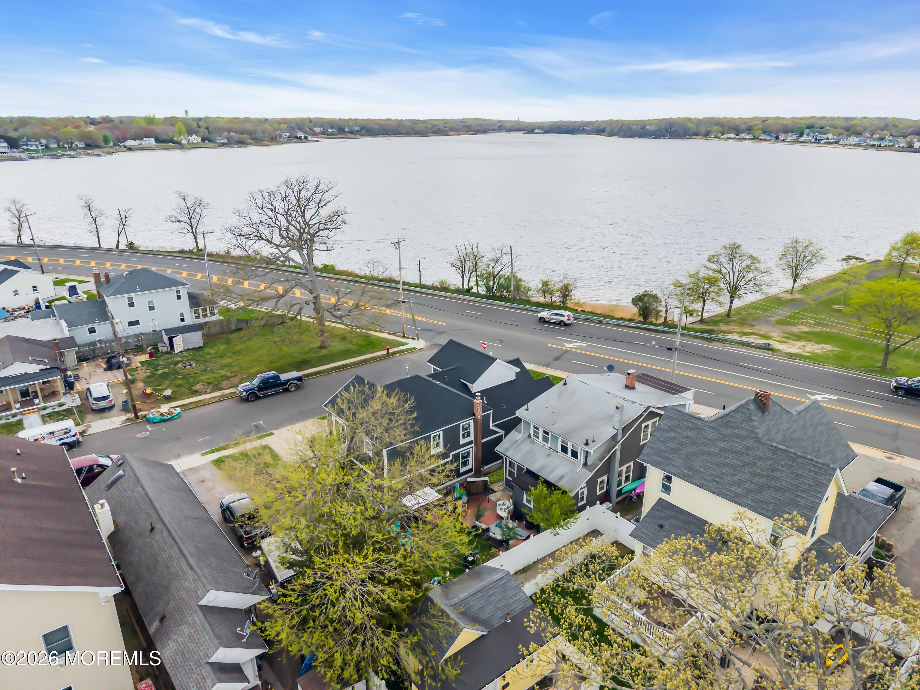 1611 River Road