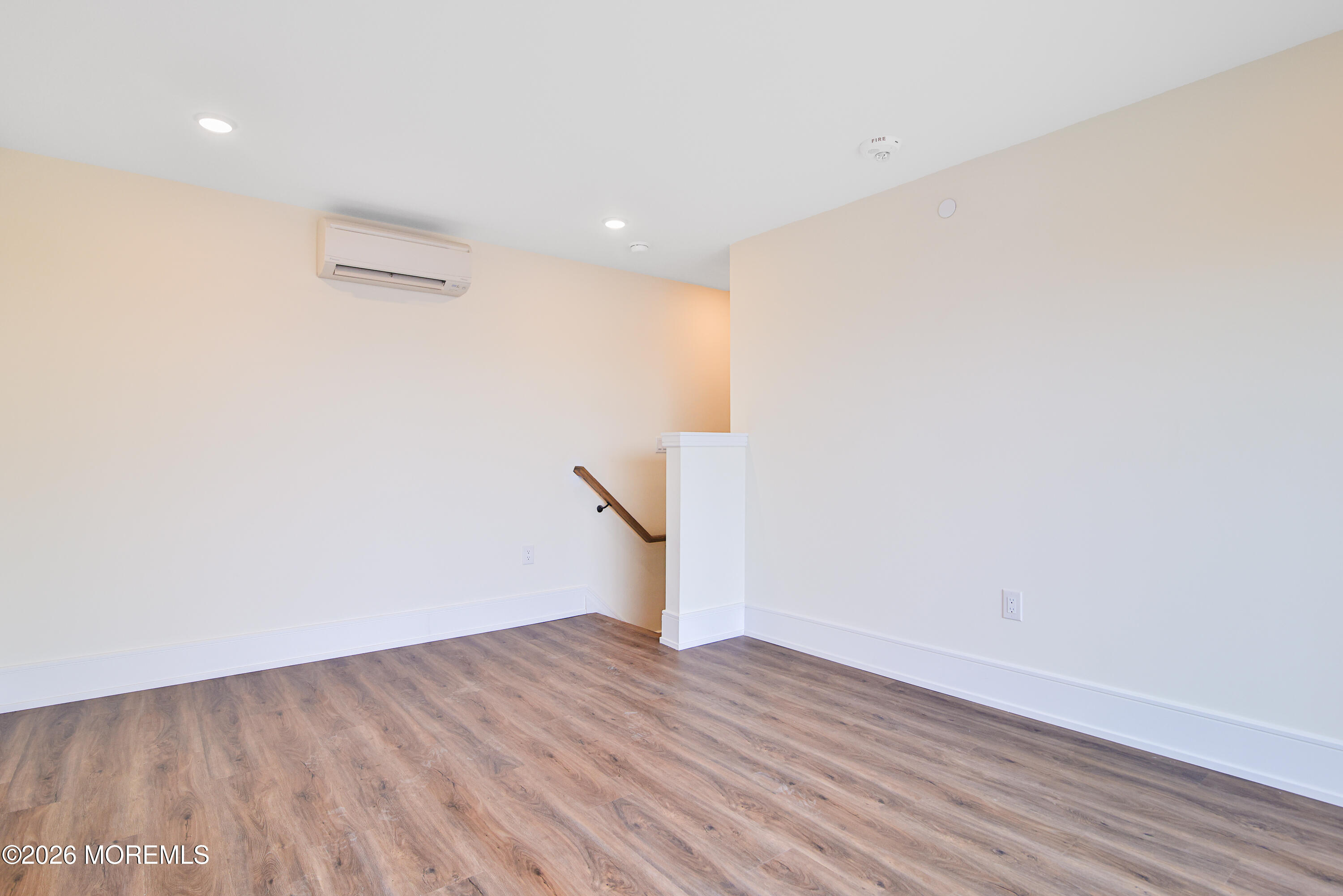 527 Bangs Avenue 407