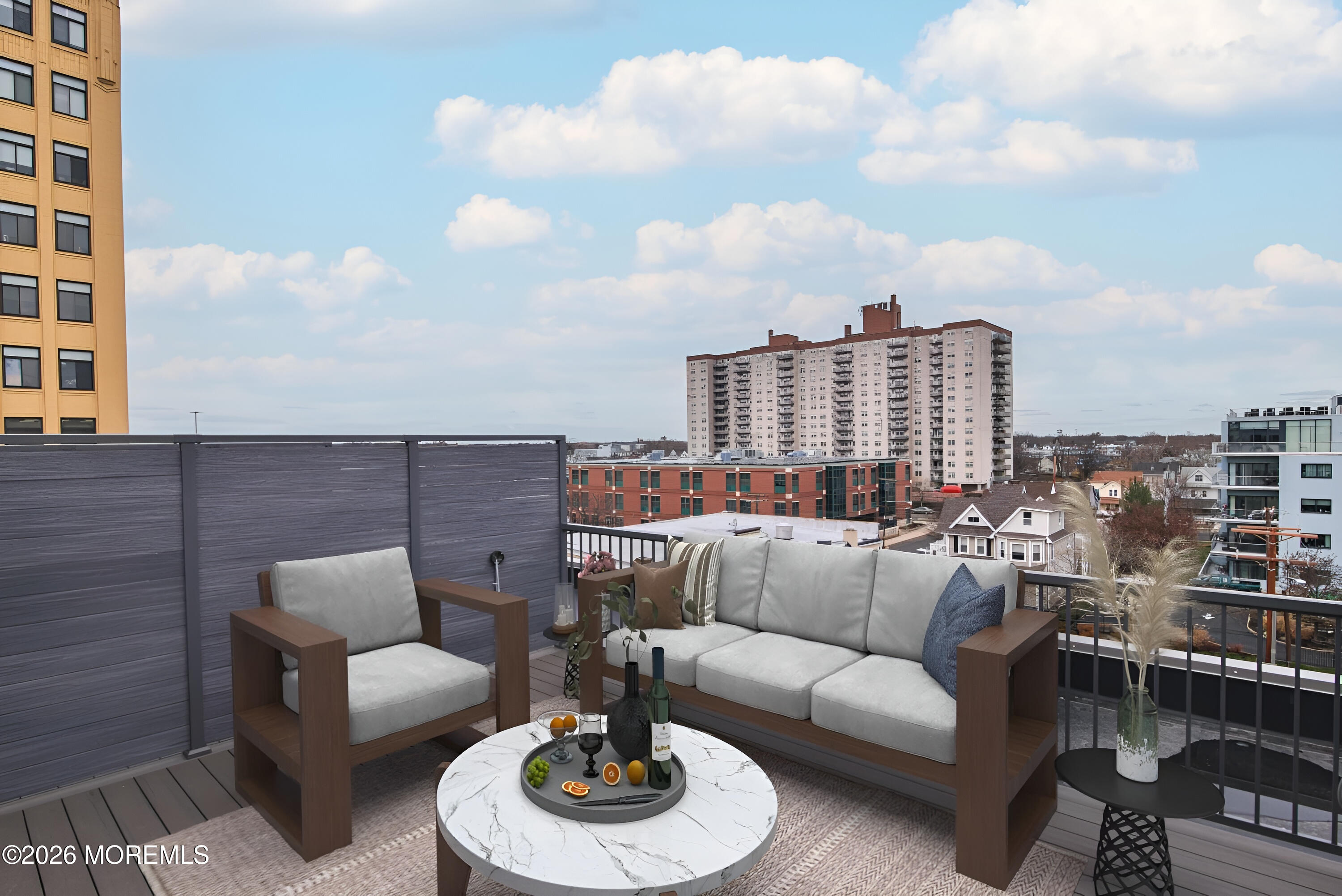 527 Bangs Avenue 407