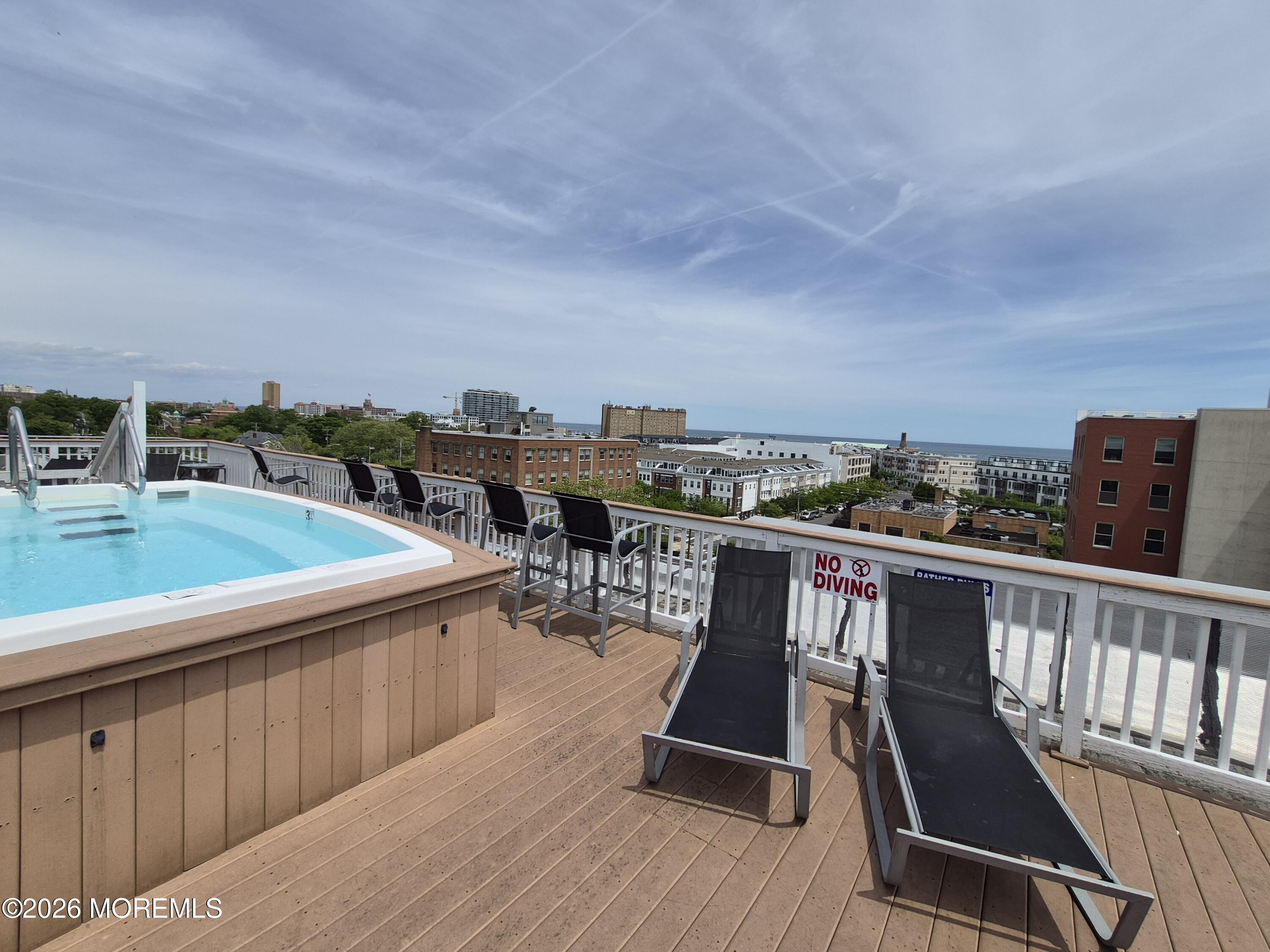510 Monroe Avenue 401