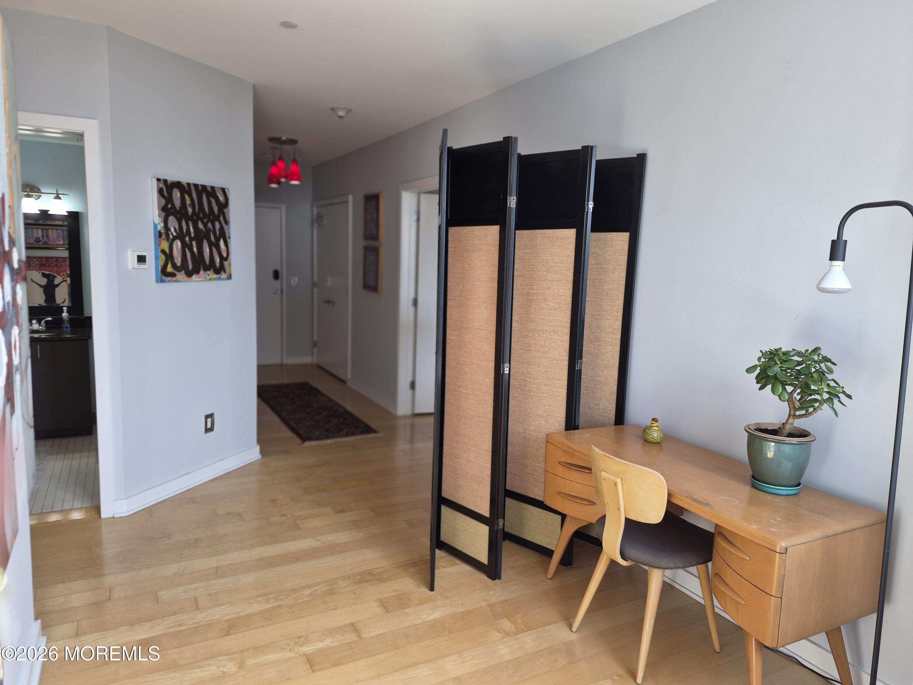 510 Monroe Avenue 401