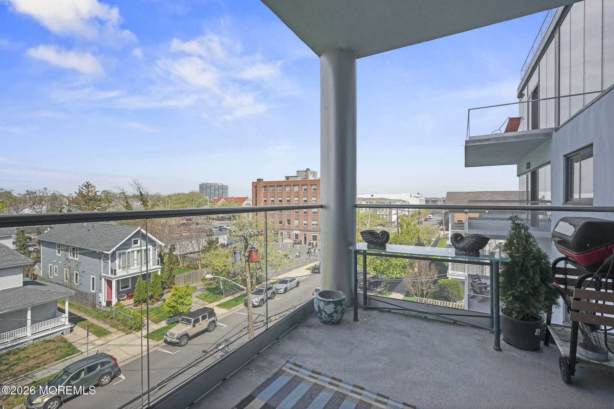 510 Monroe Avenue 401