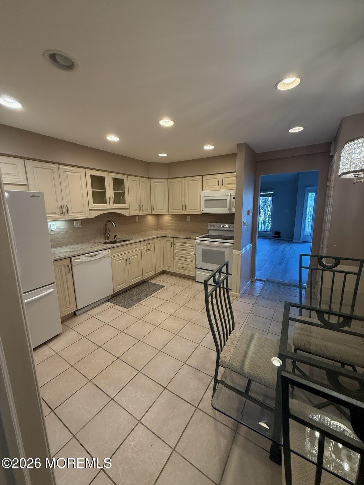 25 Meadow Avenue 96