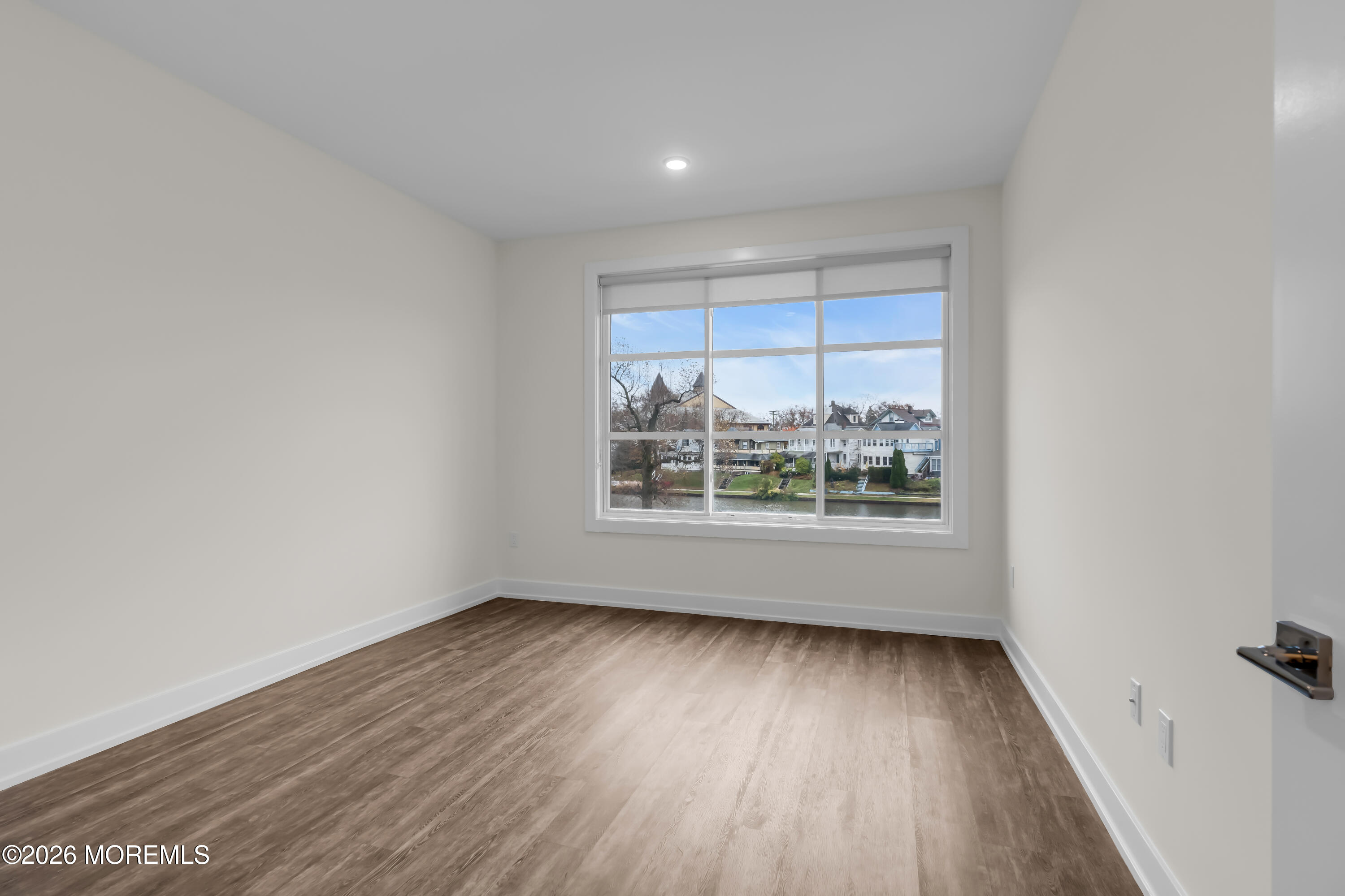 521 Lake Avenue 315