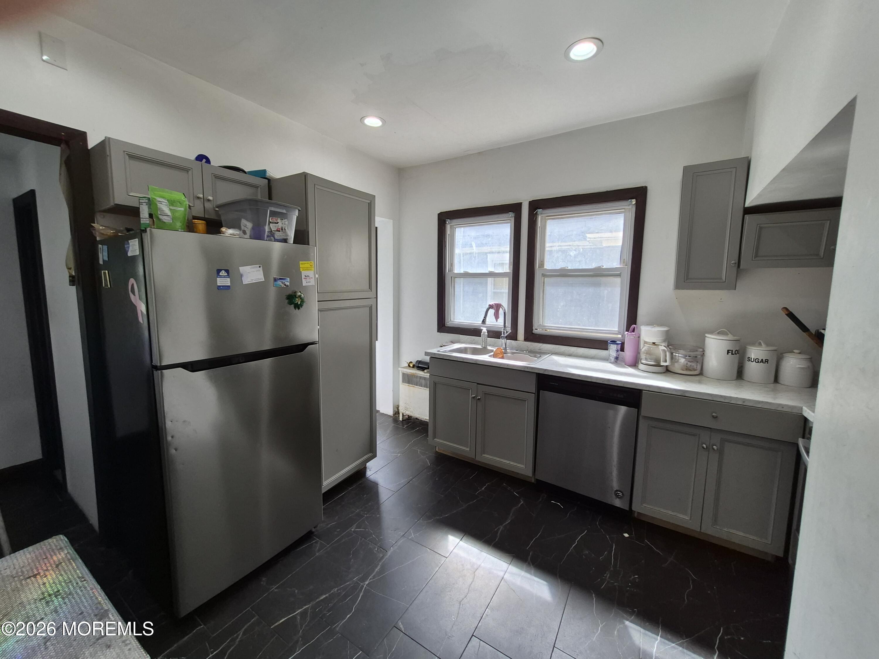 1204 Sunset Avenue