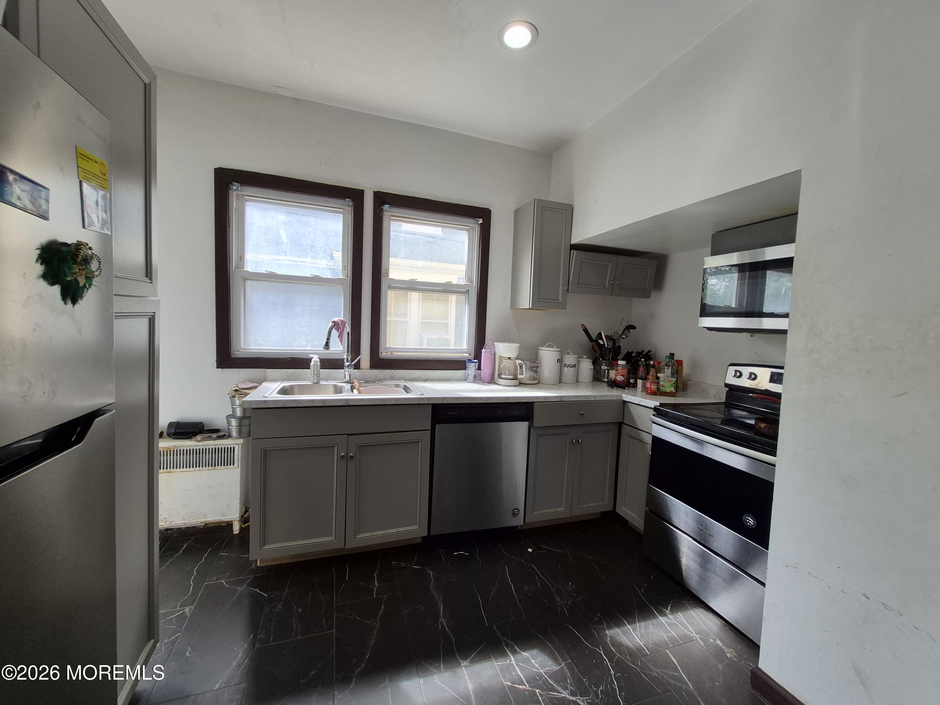 1204 Sunset Avenue