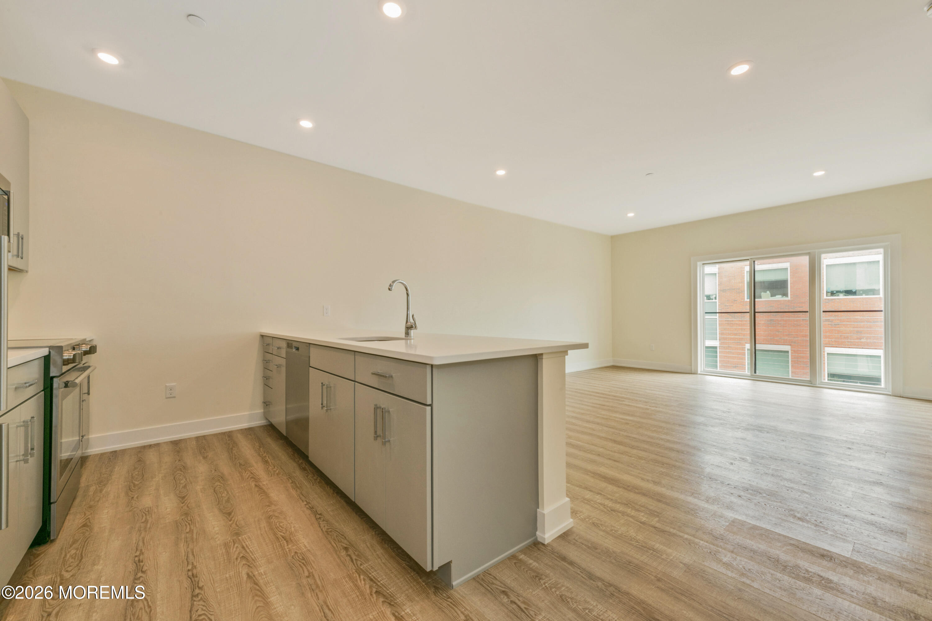 700 Bangs Avenue 301
