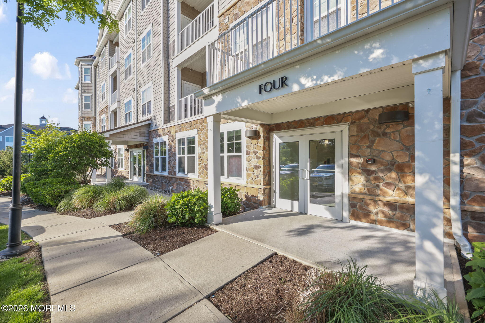 2201 River Road 4207