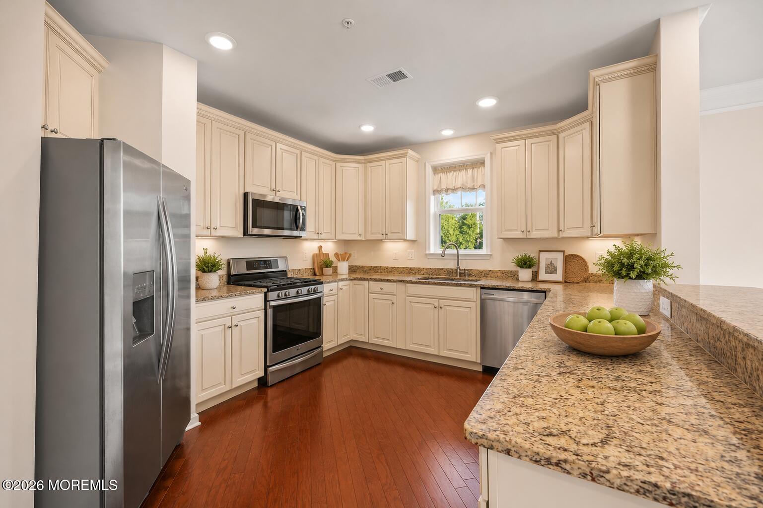 2201 River Road 4207