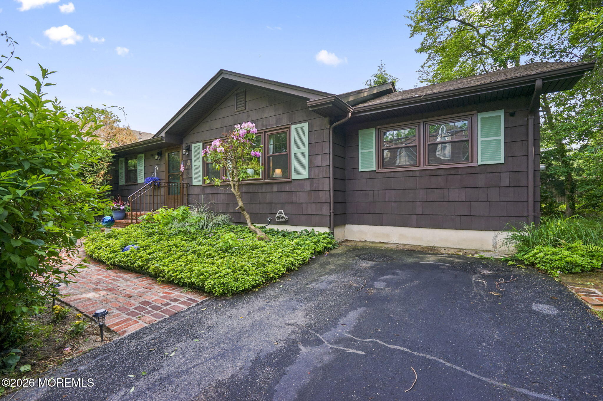 404 Westwood Place
