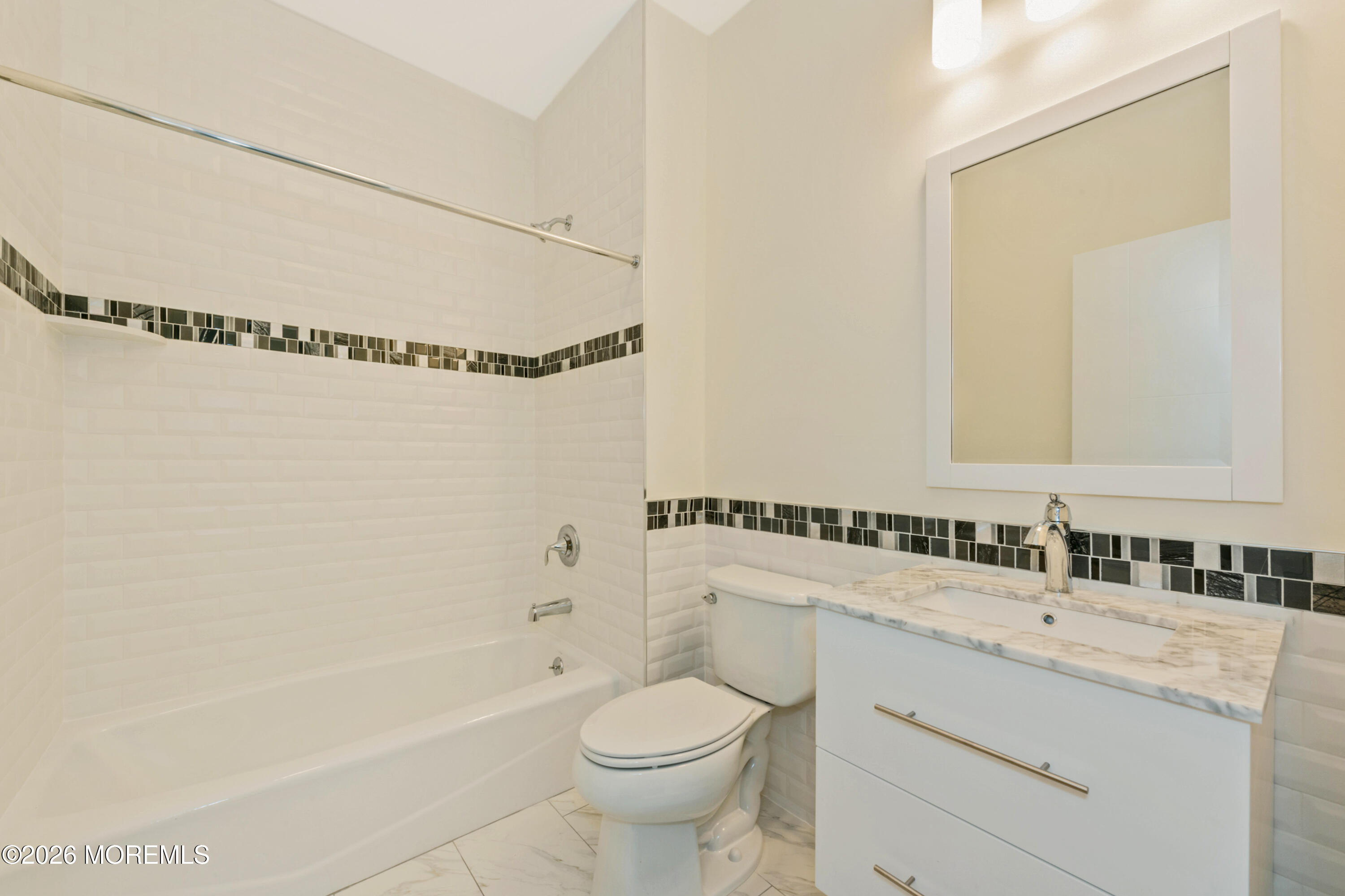 700 Bangs Avenue 204