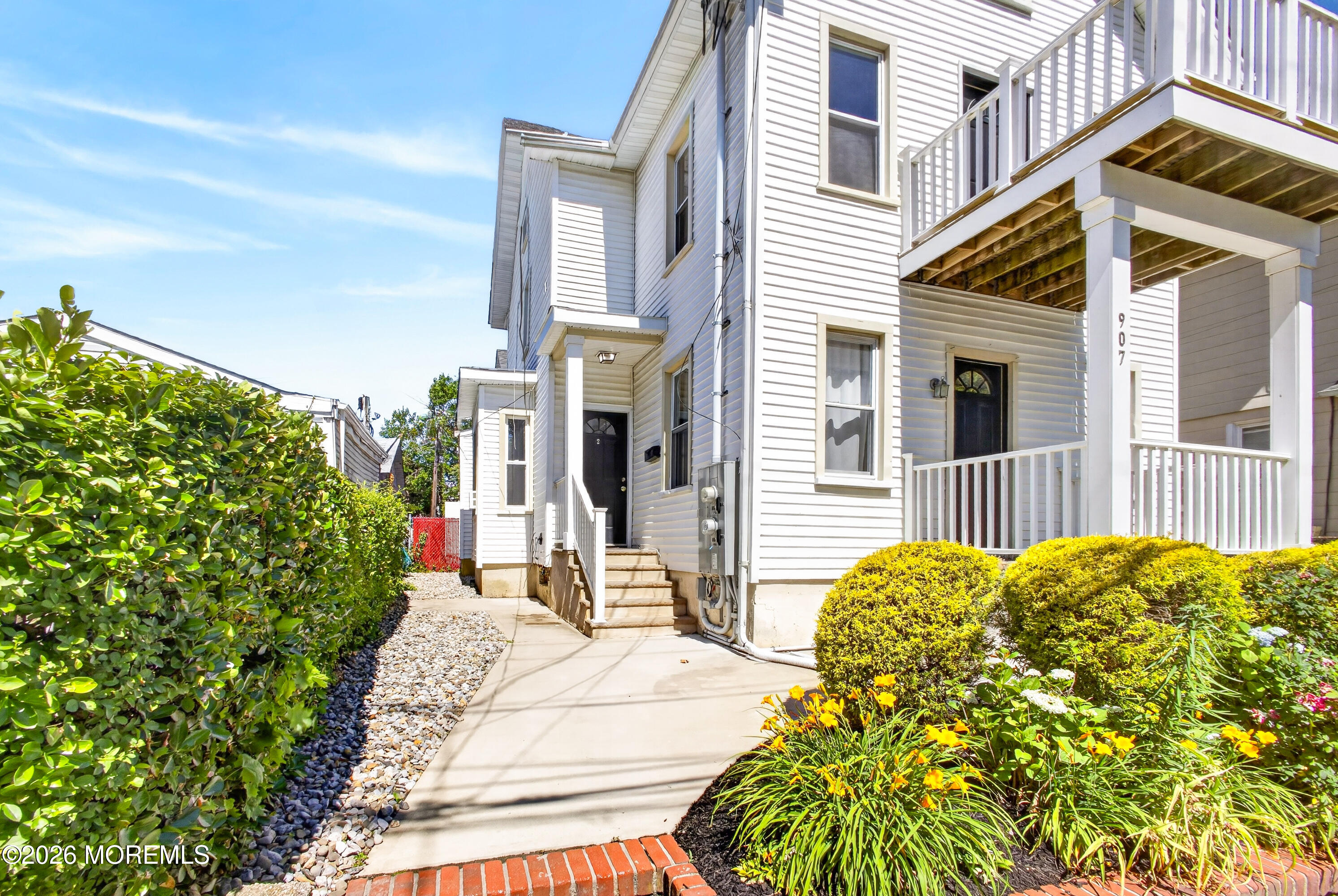 907 Bond Street 2