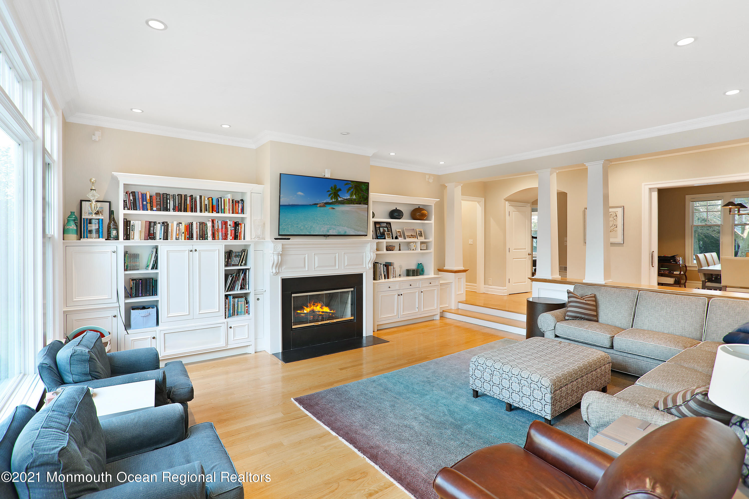 38 Vroom Avenue