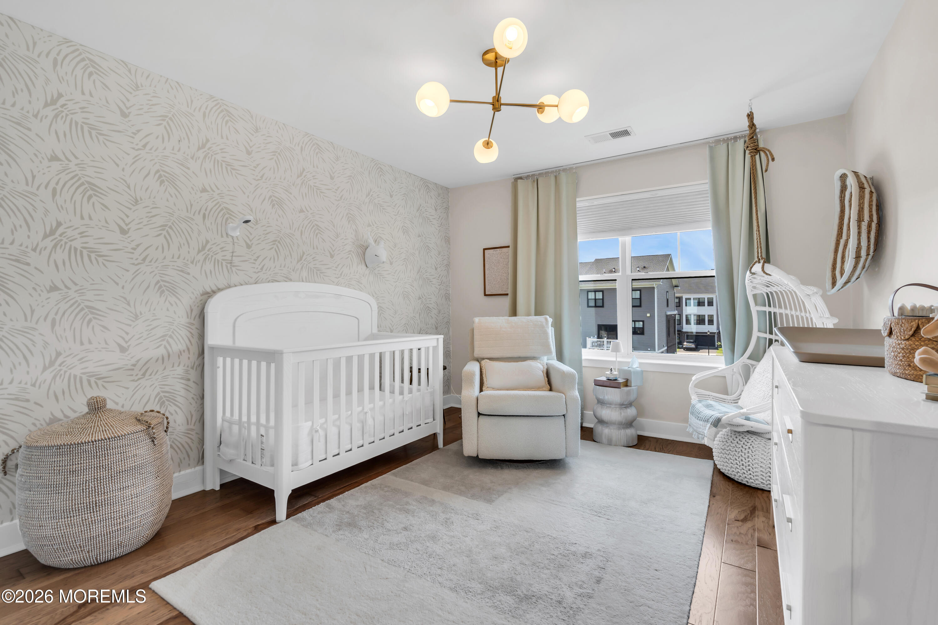 22 Midway Road S