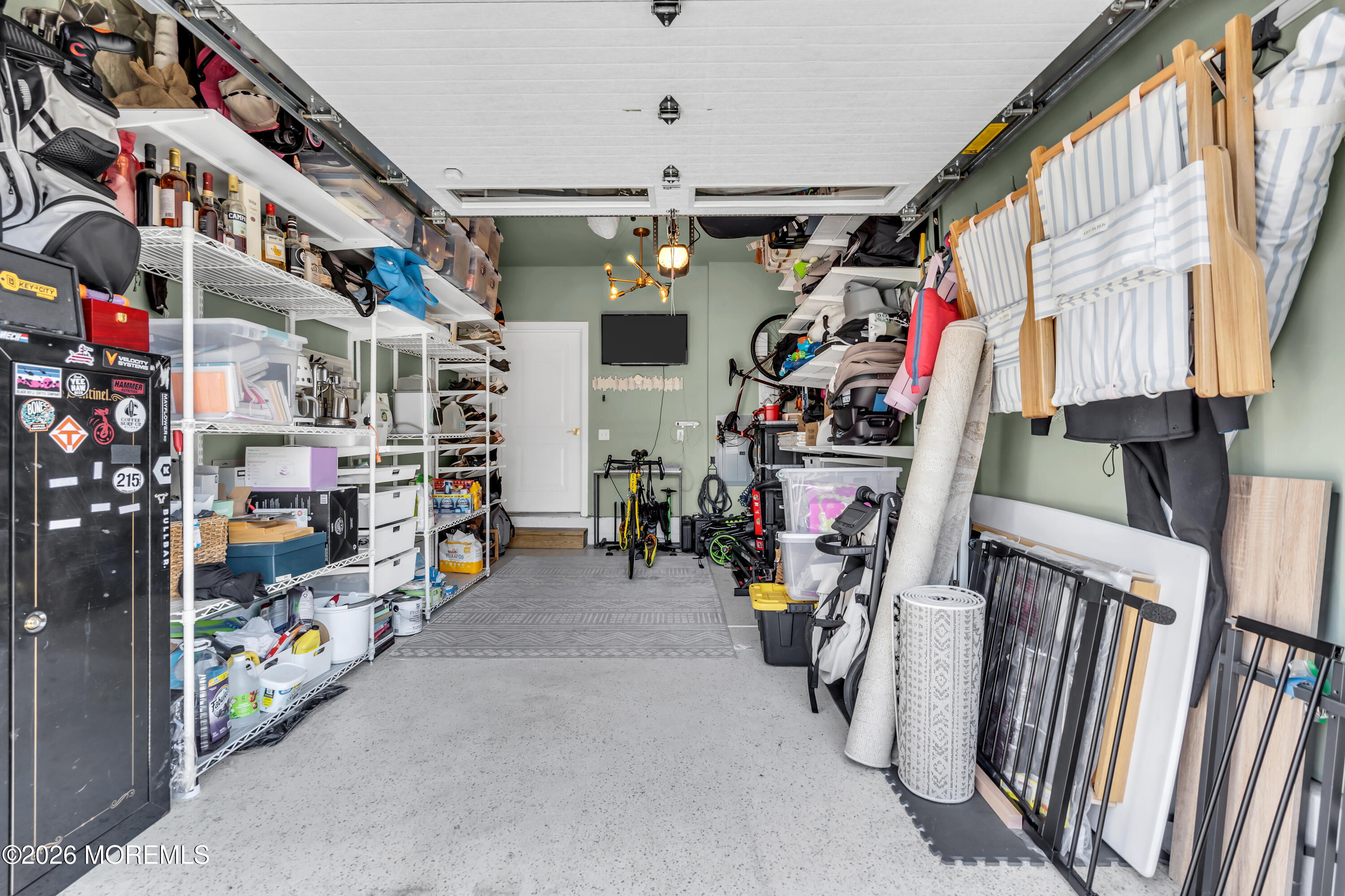 22 Midway Road S