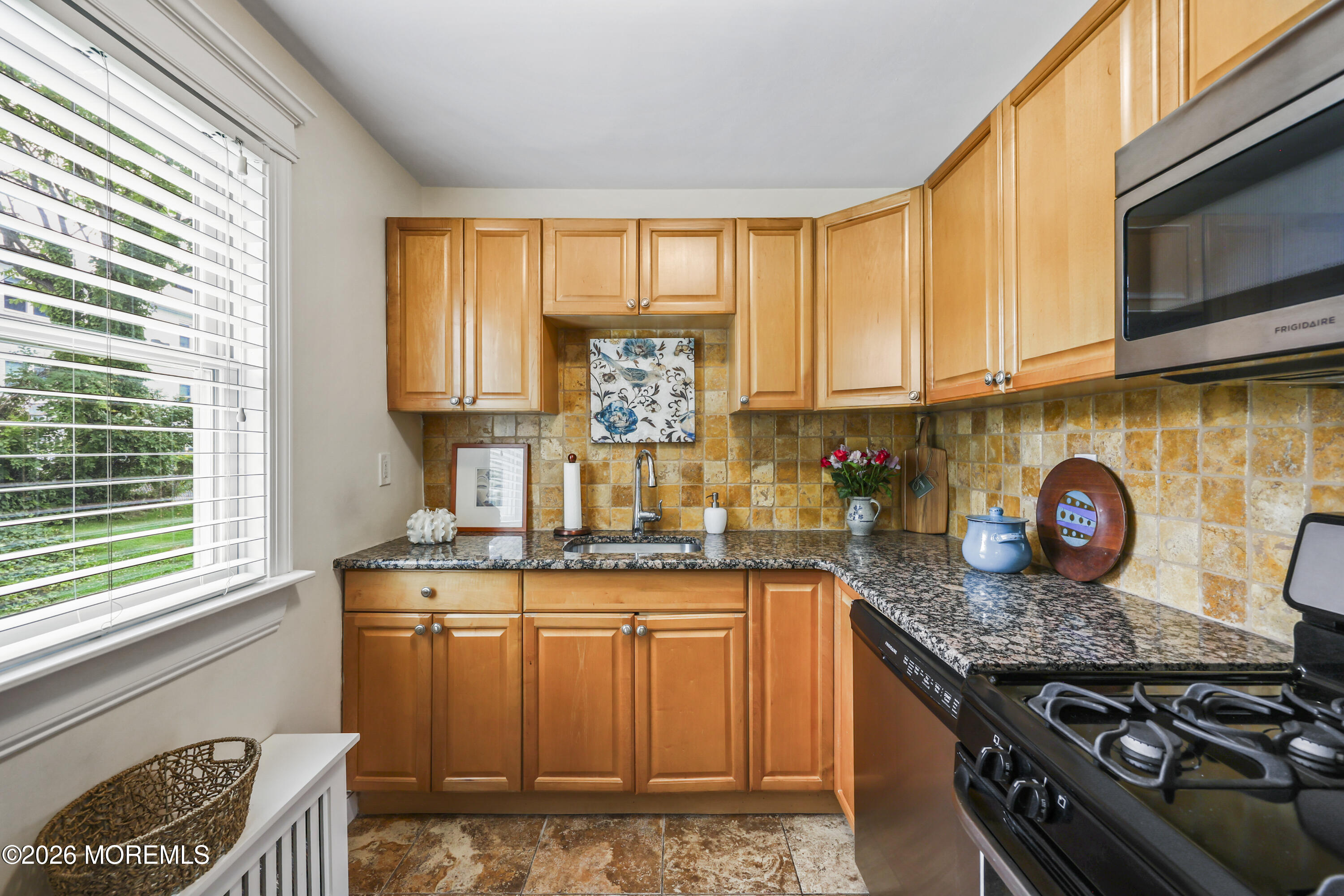 306 Deal Lake Drive 40