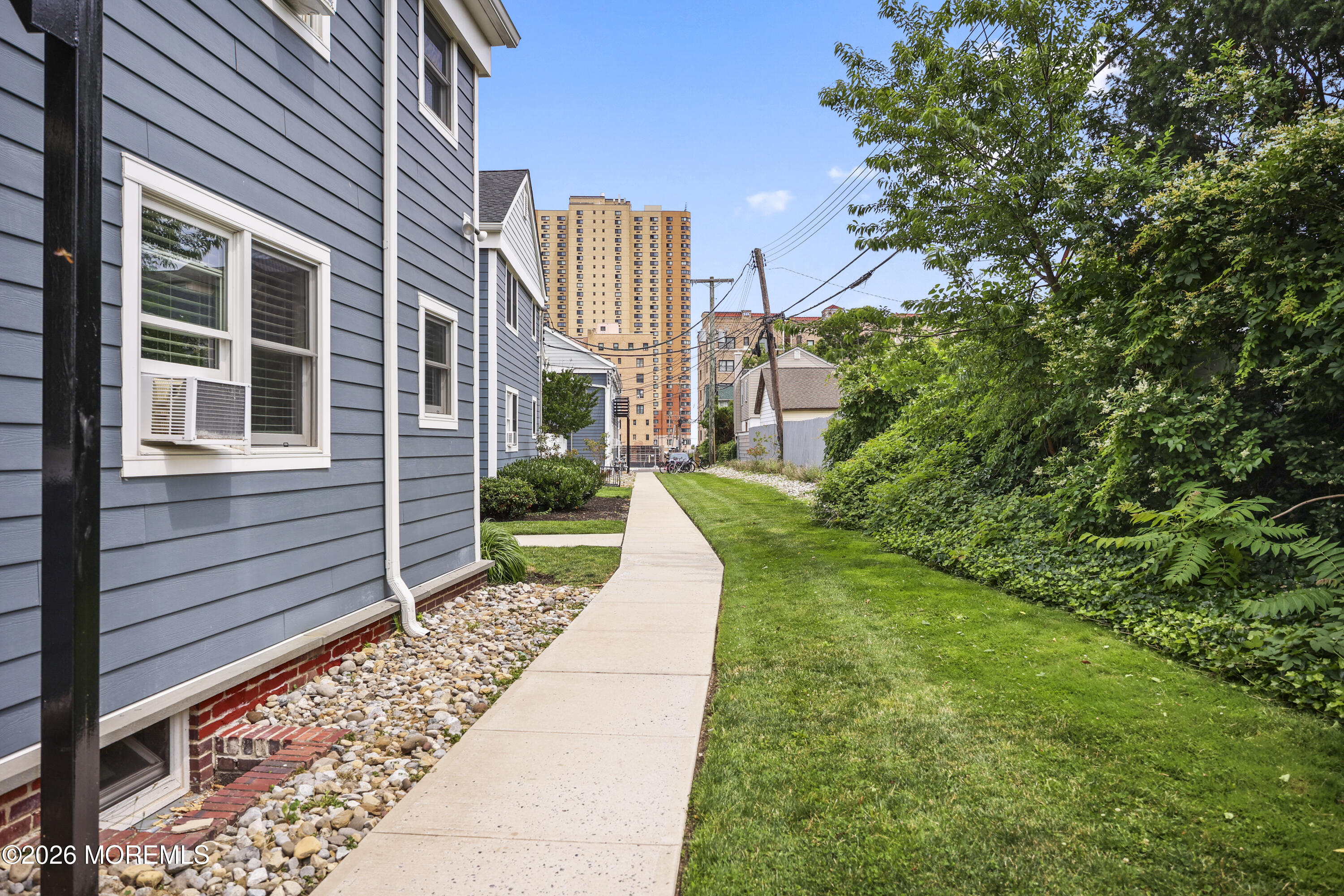 306 Deal Lake Drive 40