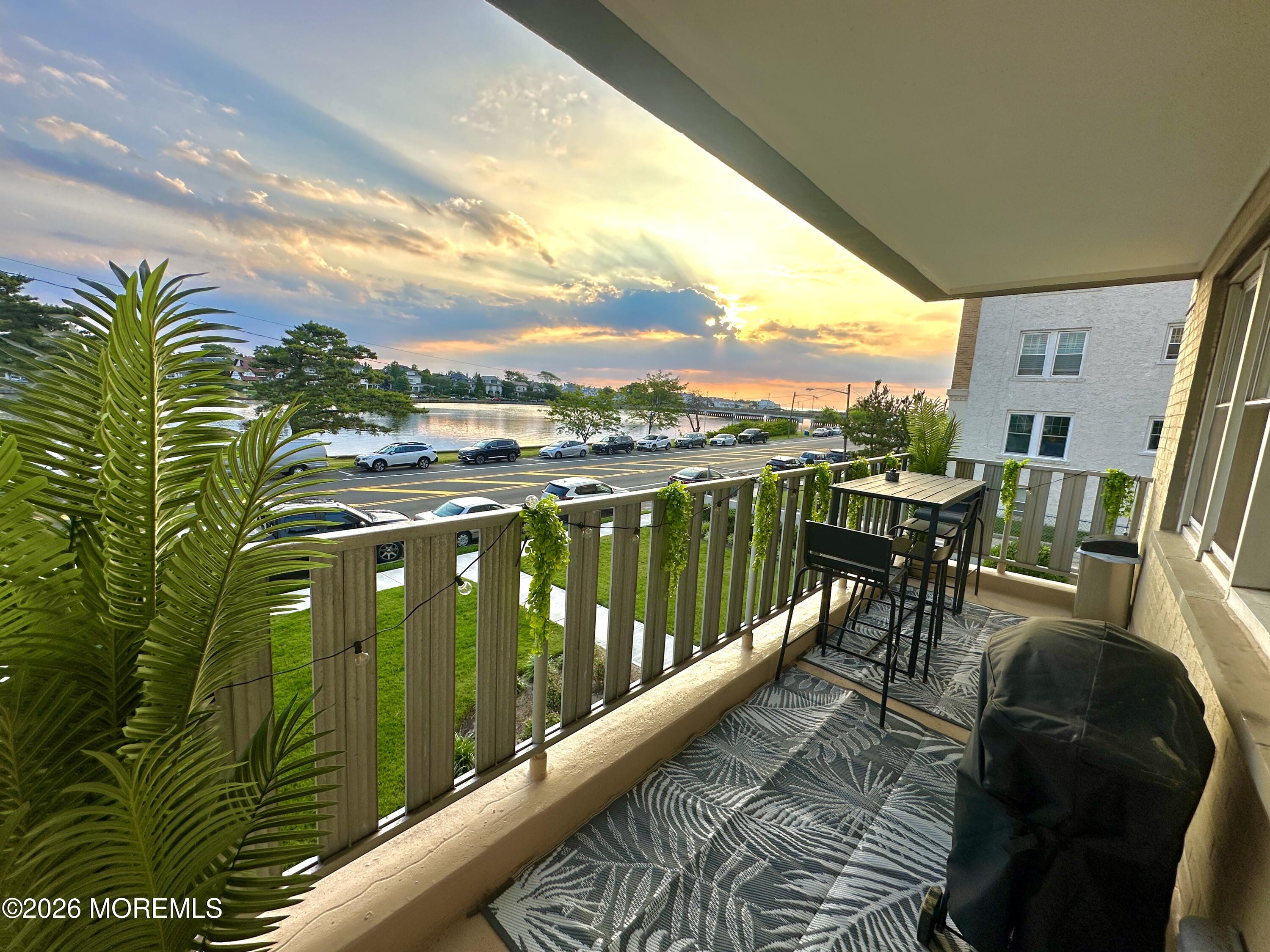 510 Deal Lake Drive 2H