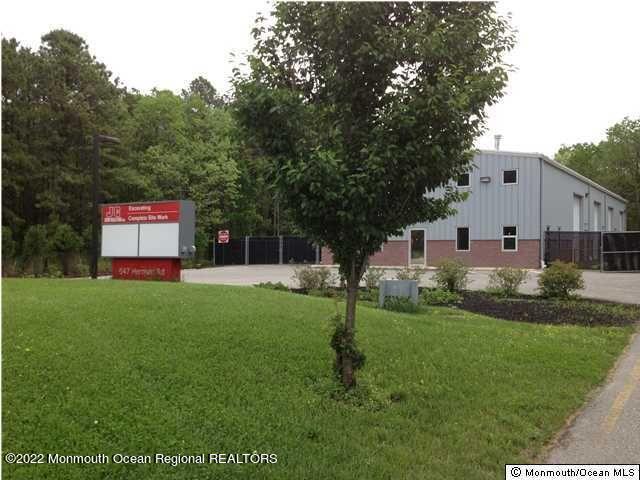 647 Herman Road 2