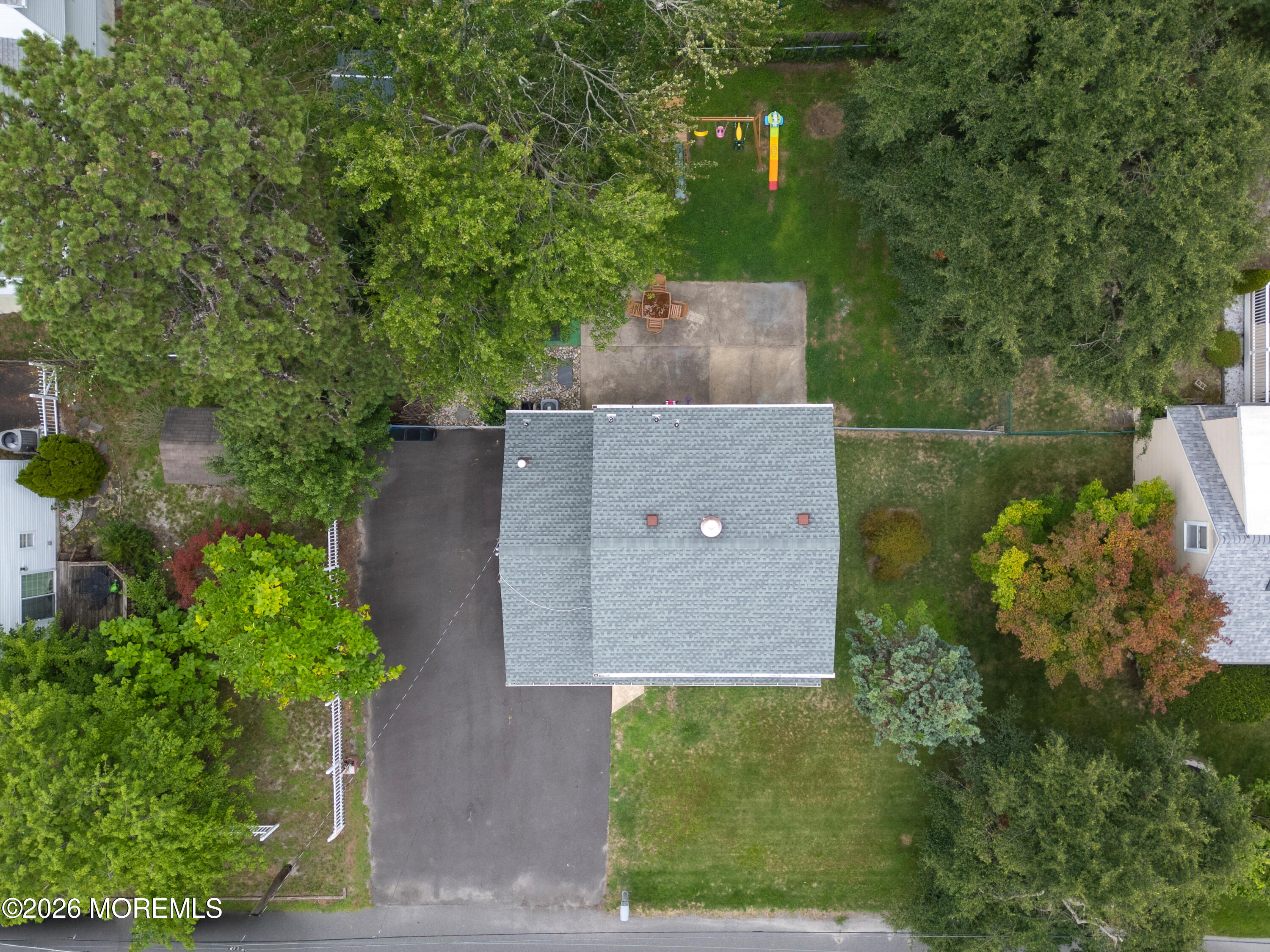 982 Rosewood Avenue