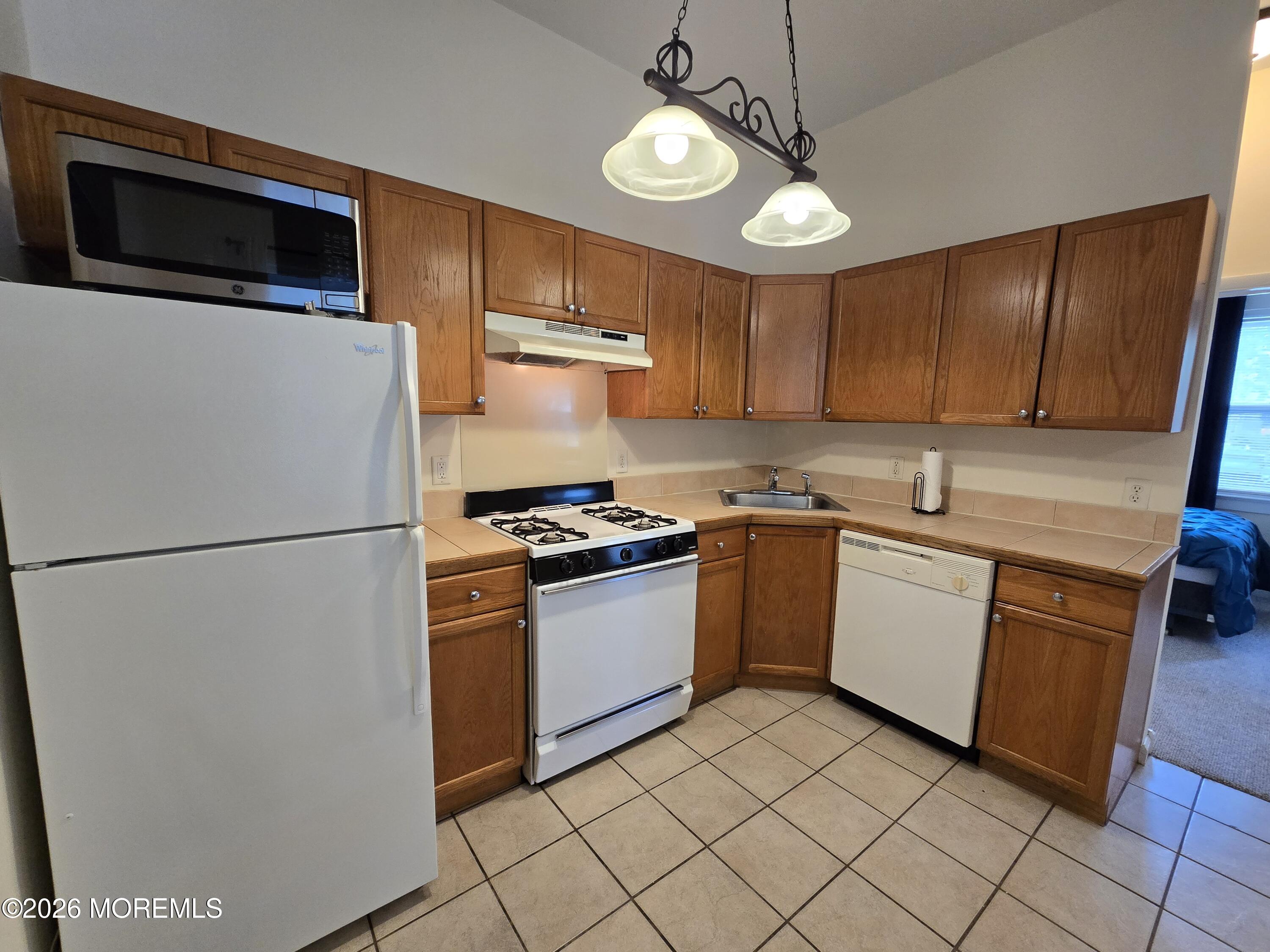 711 Grand Avenue 1N