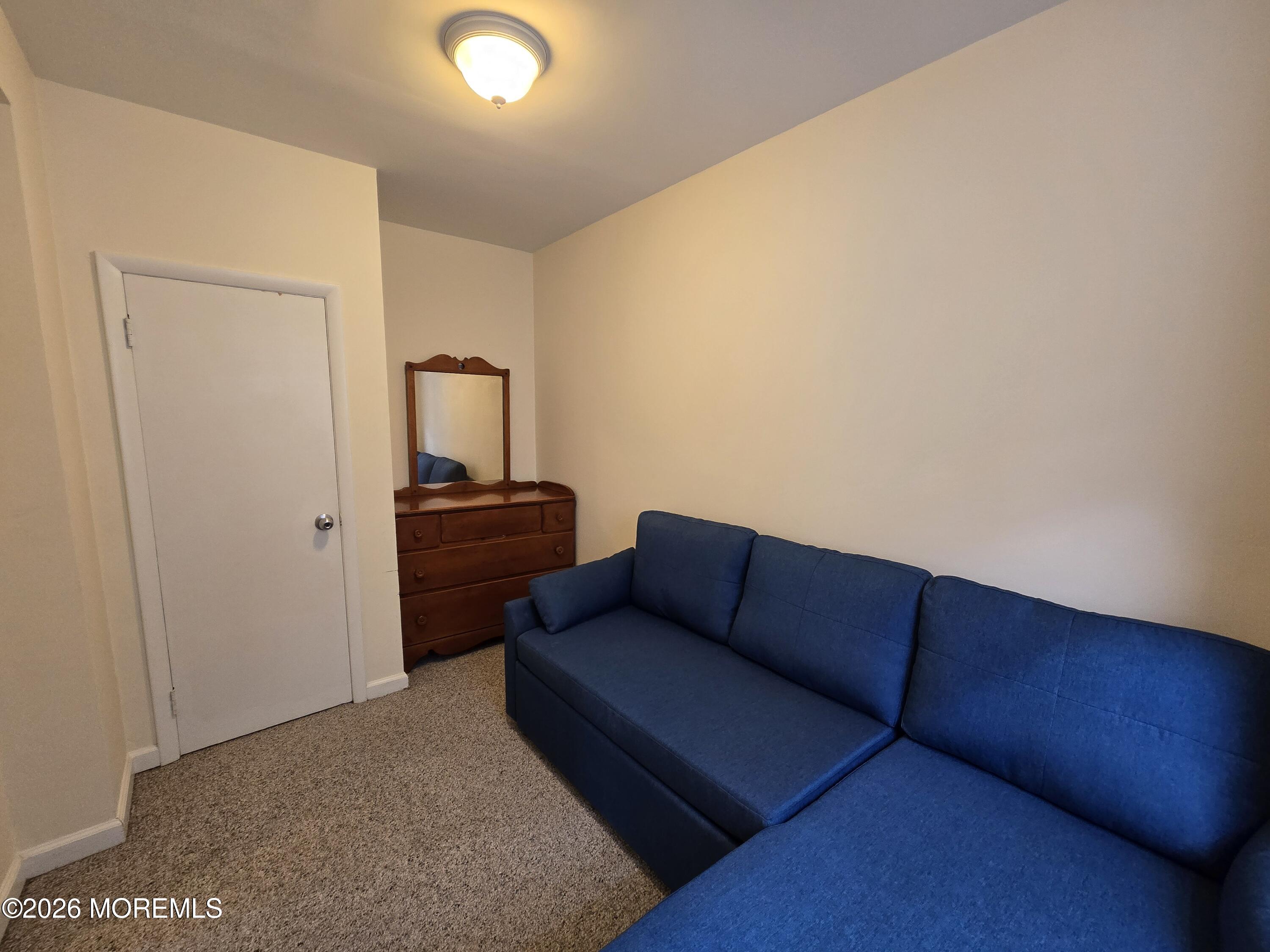 711 Grand Avenue 1N