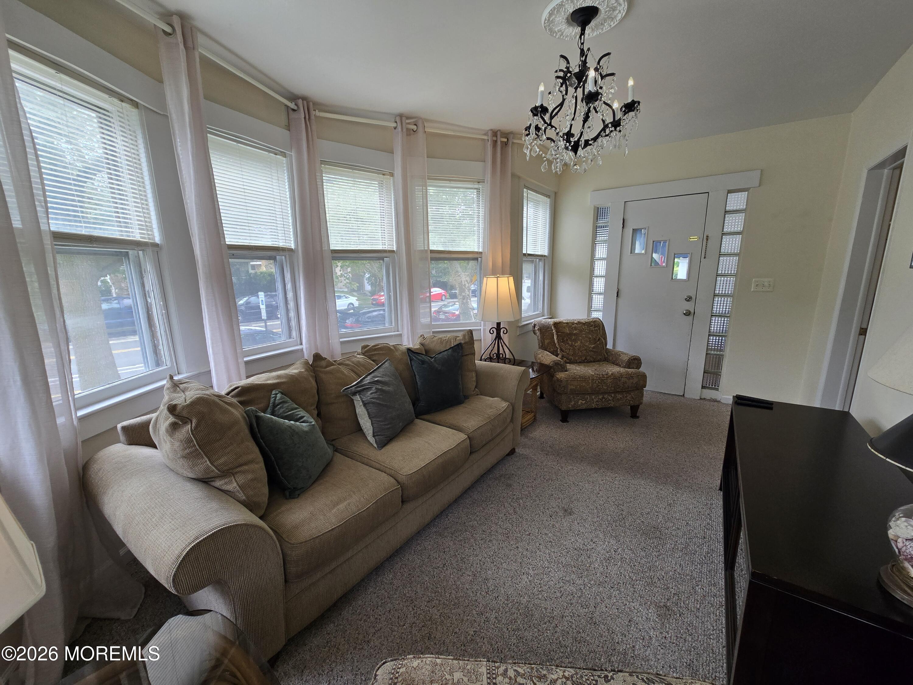 711 Grand Avenue 1N