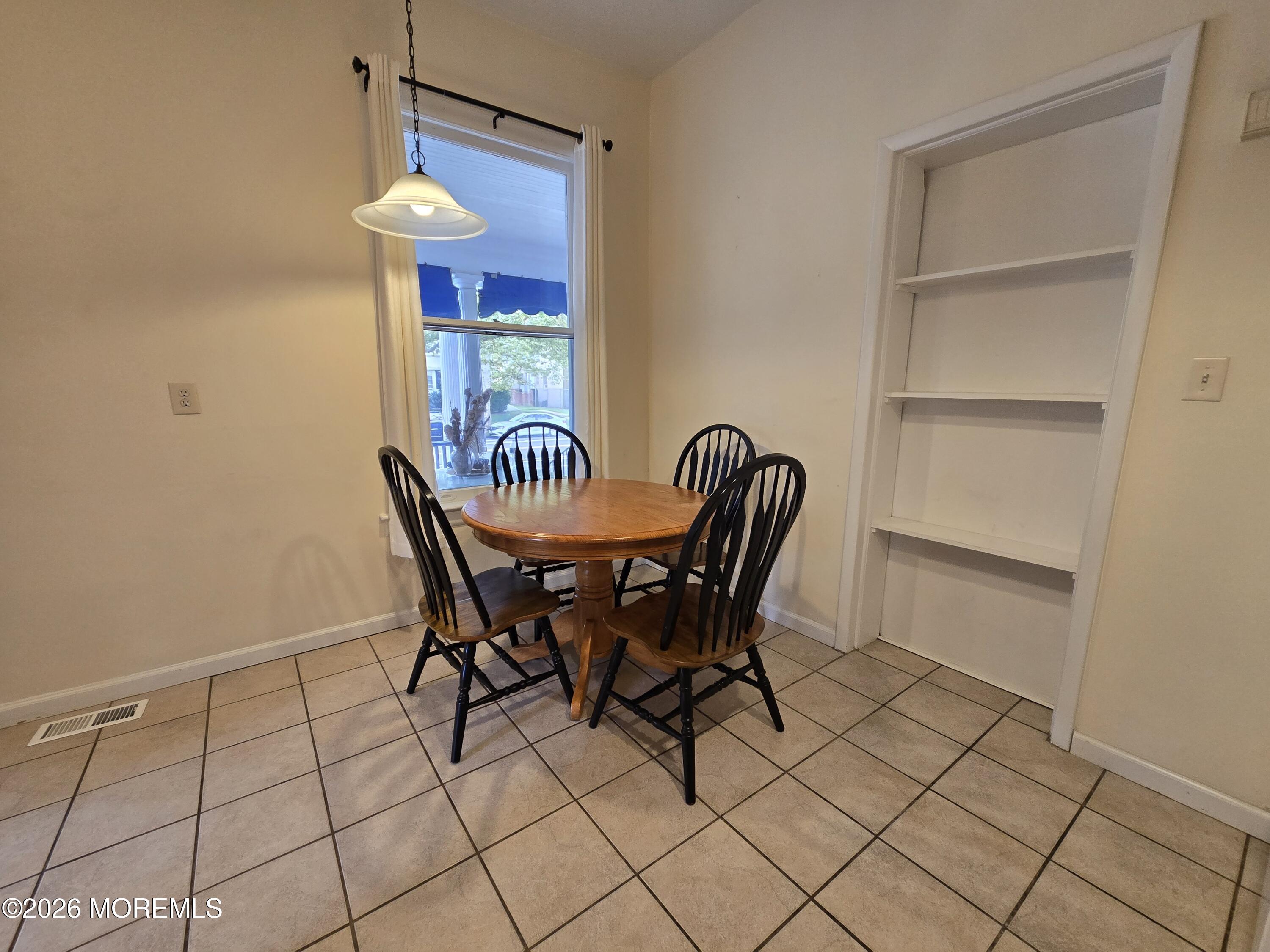 711 Grand Avenue 1N