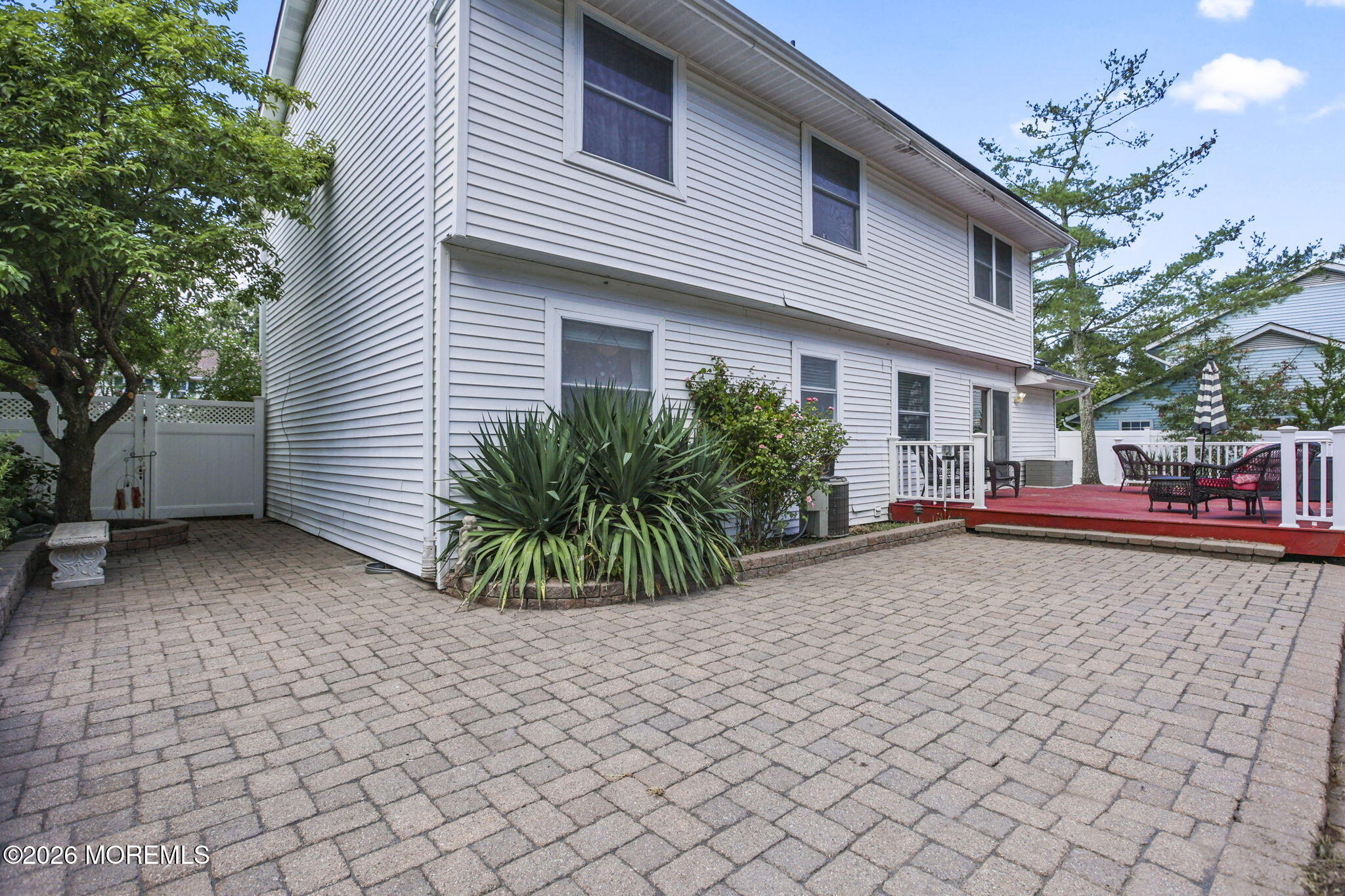 208 Cedarbrook Court