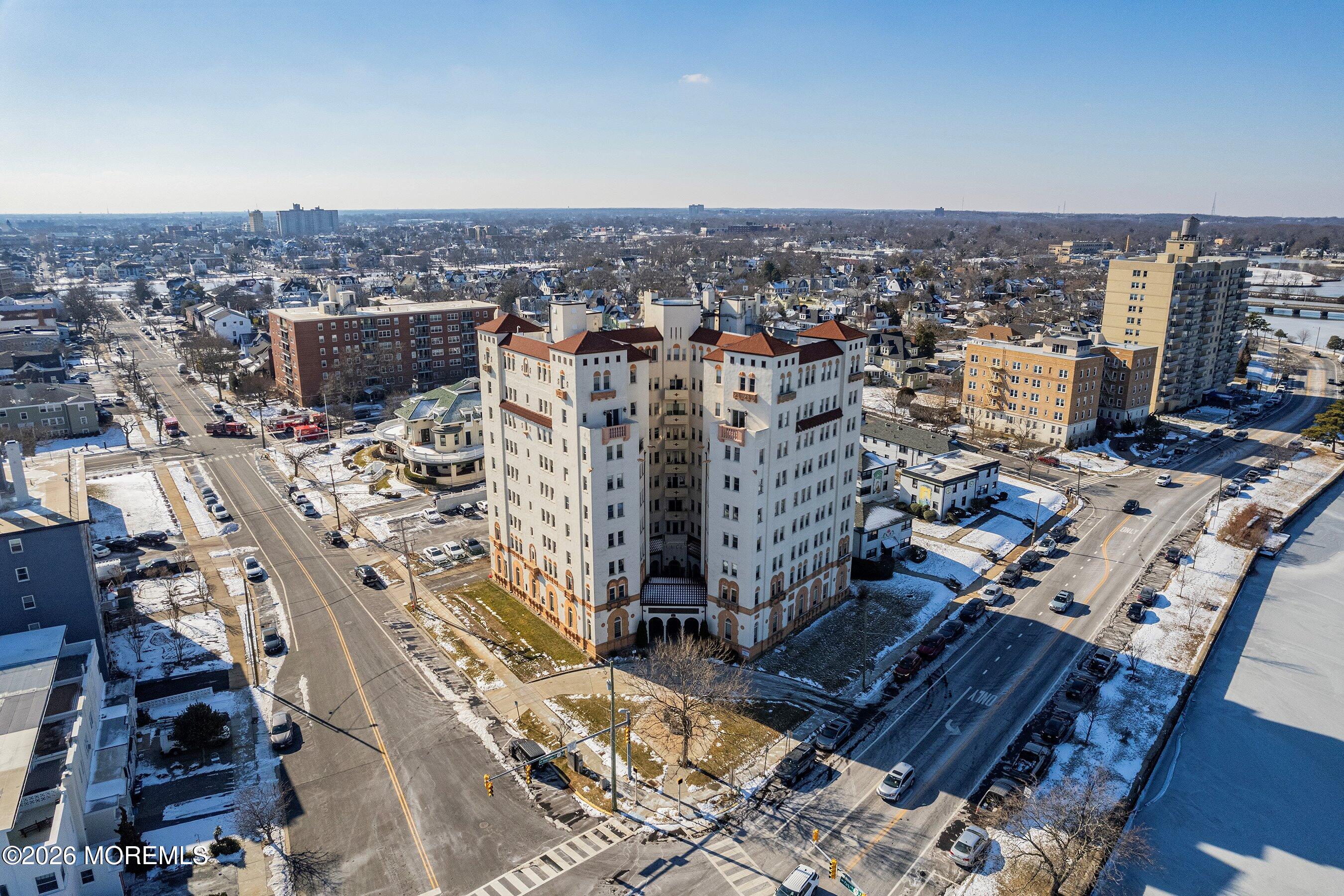 400 Deal Lake Drive E 7H