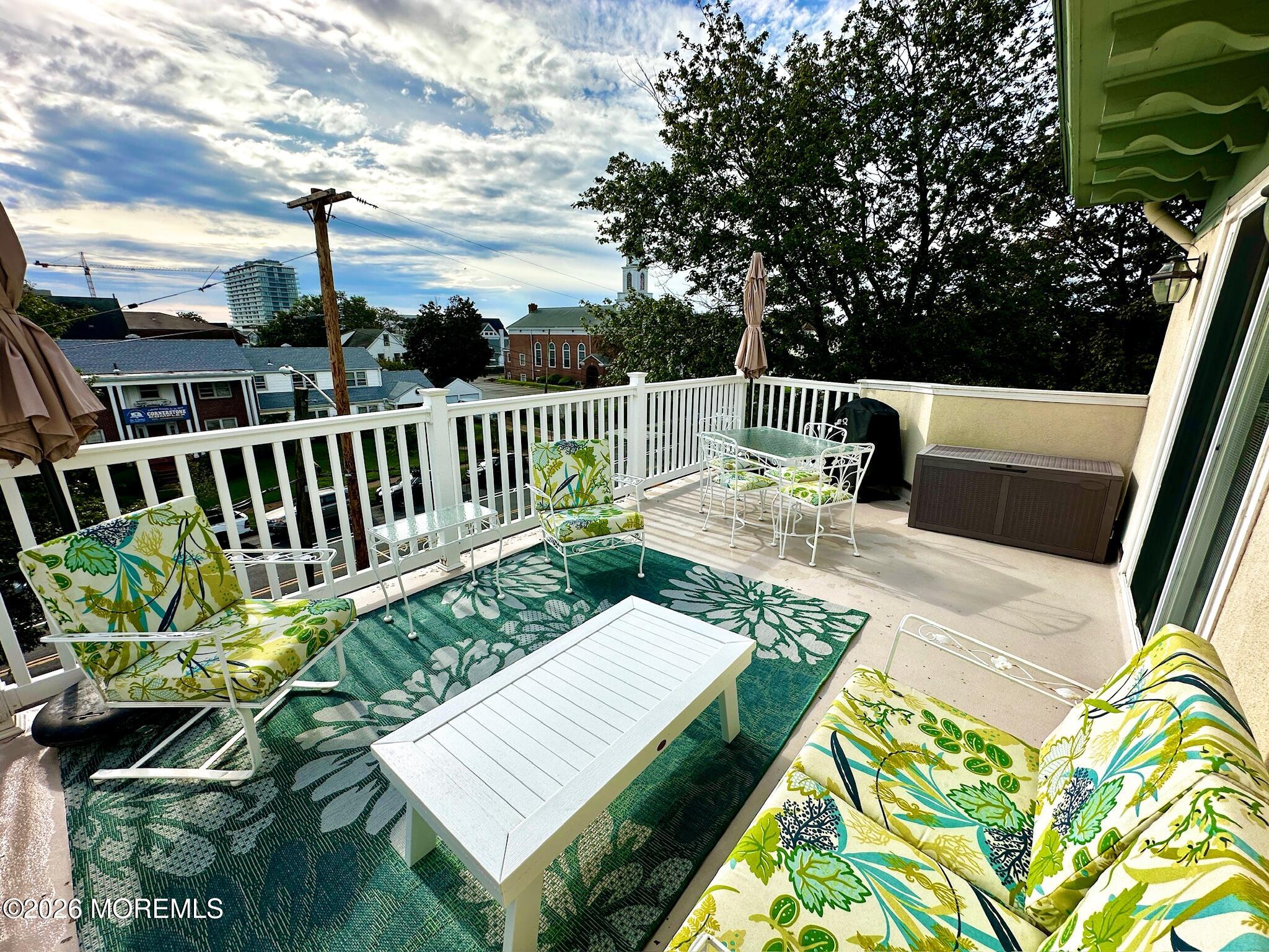 1211 Grand Avenue 301