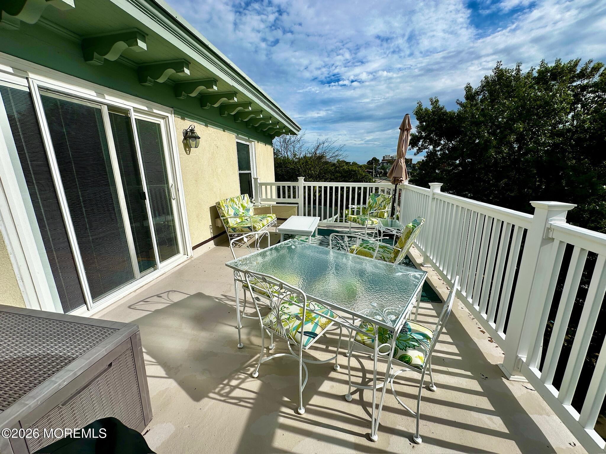 1211 Grand Avenue 301