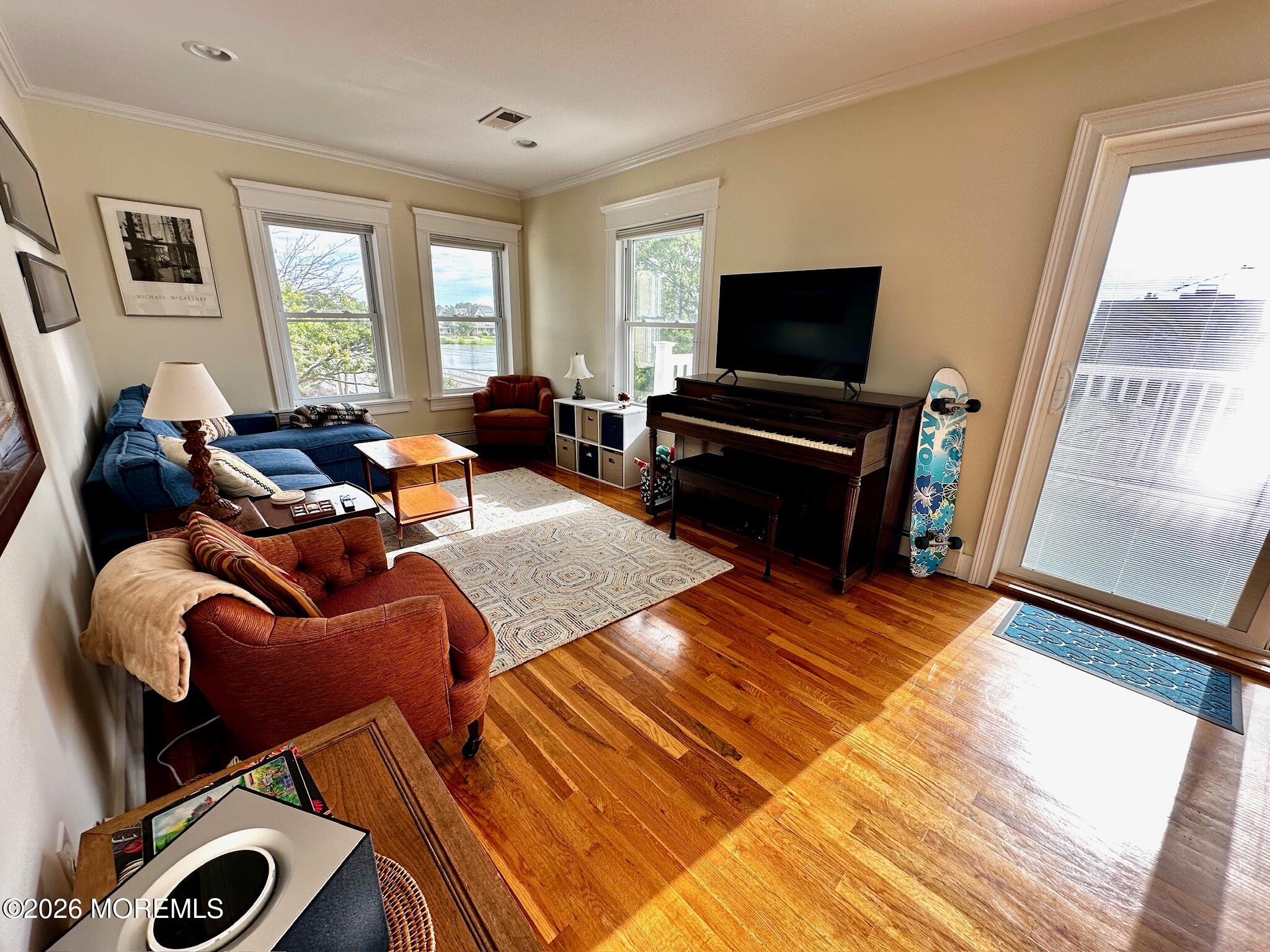 1211 Grand Avenue 301