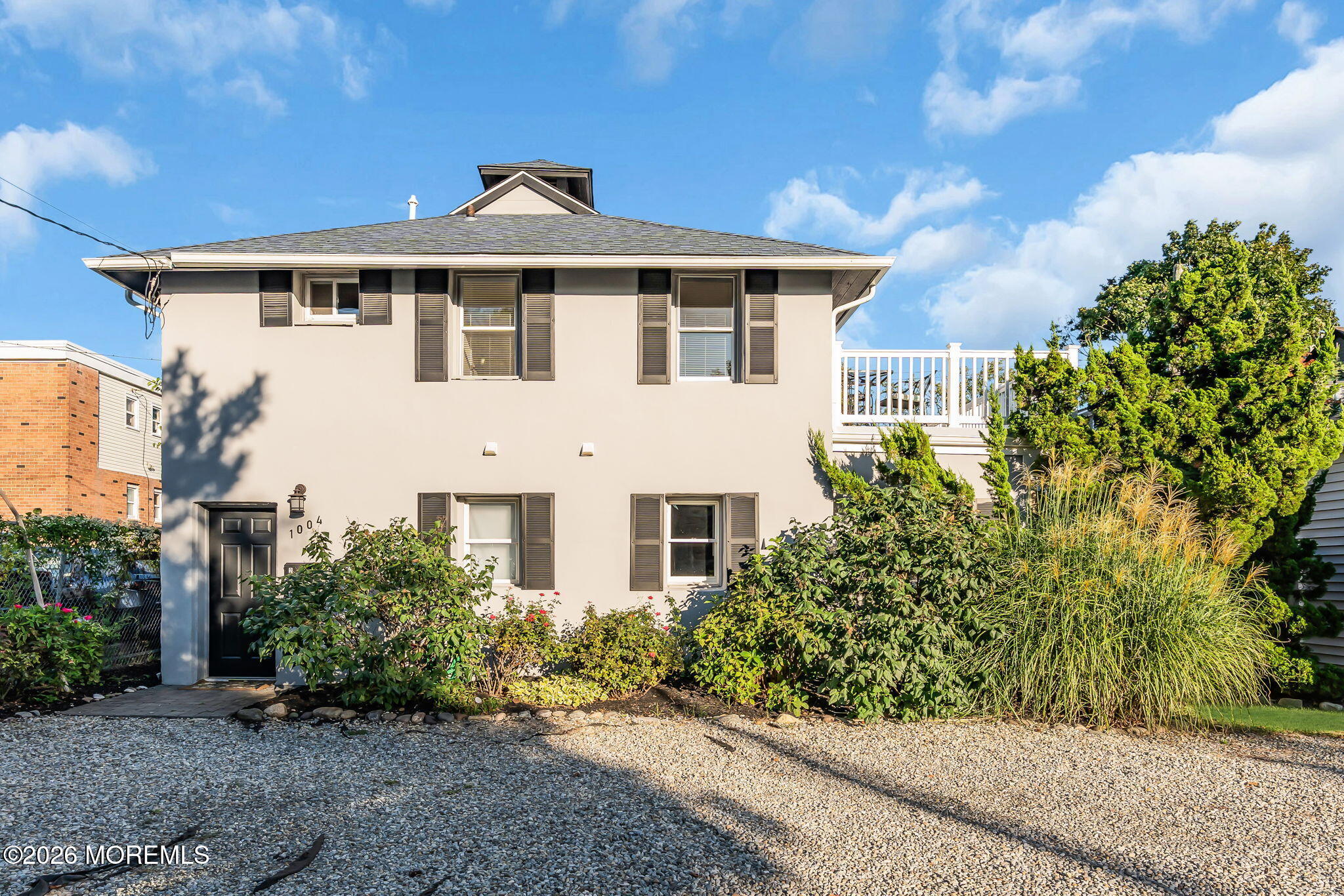 1004 Grand Avenue 2