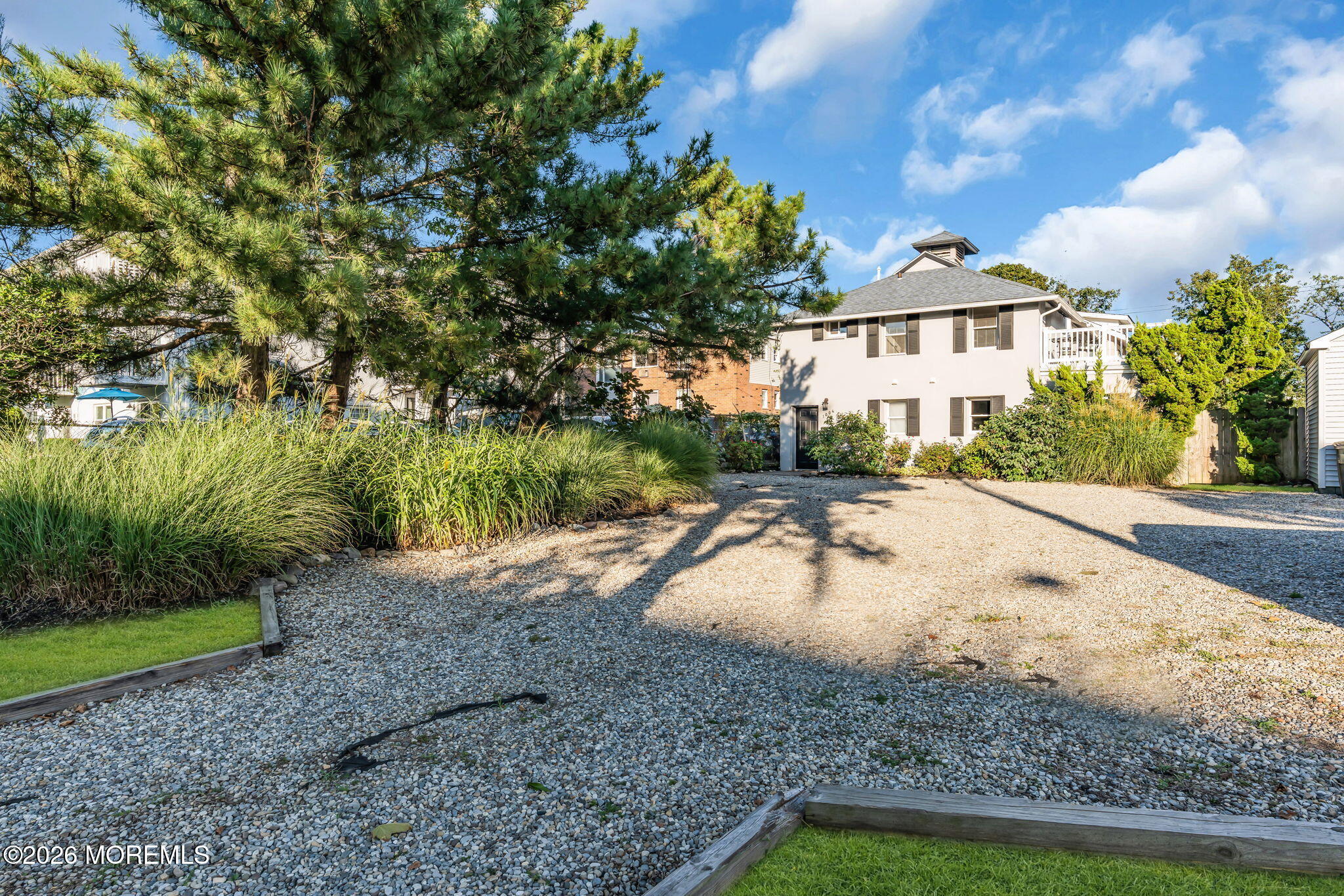 1004 Grand Avenue 2