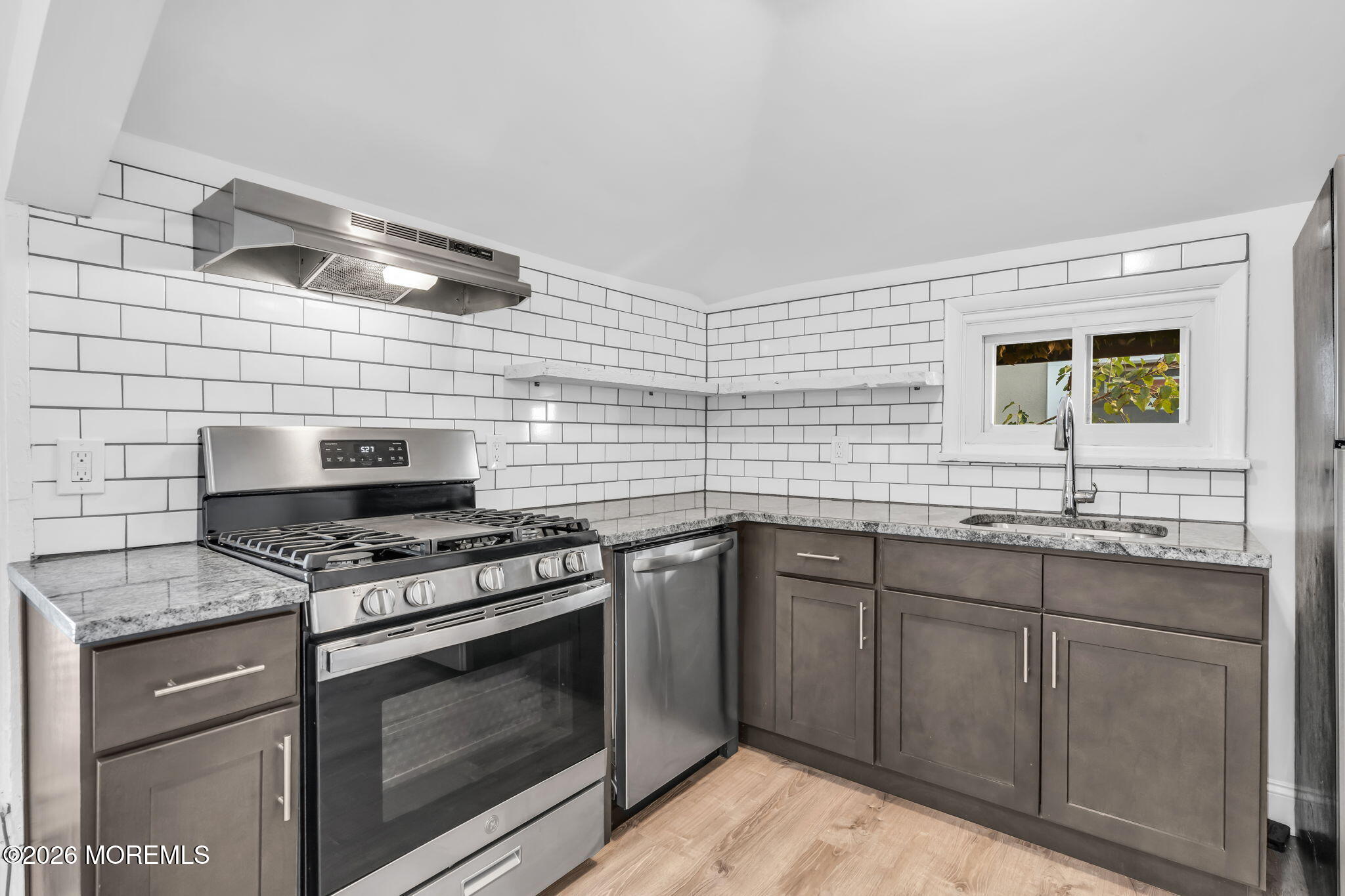 1004 Grand Avenue 2
