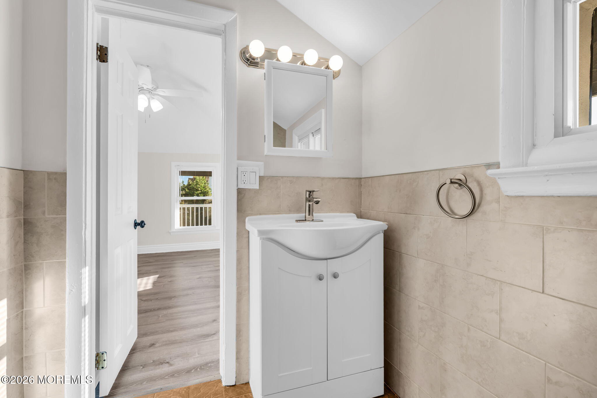 1004 Grand Avenue 2
