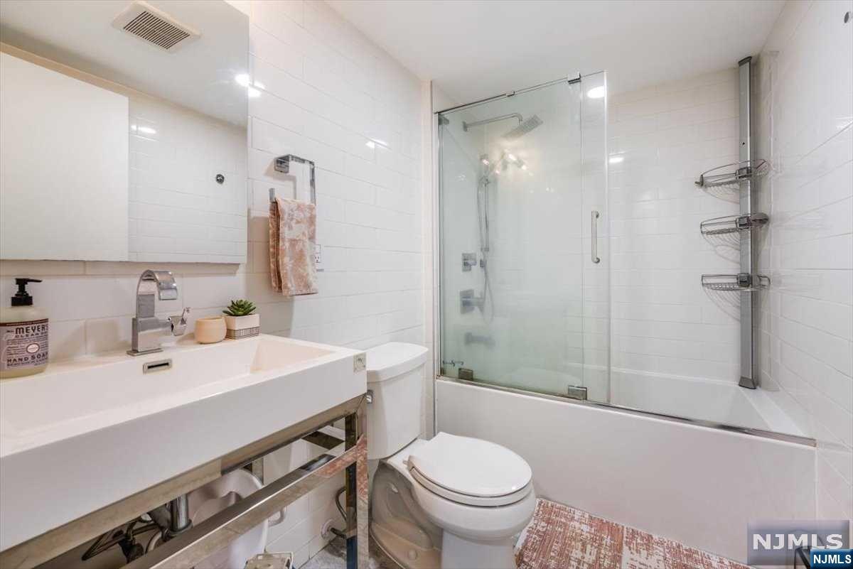 53 Duncan Avenue 6