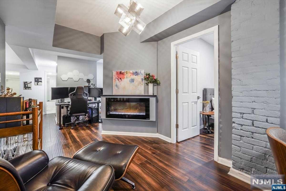 53 Duncan Avenue 6