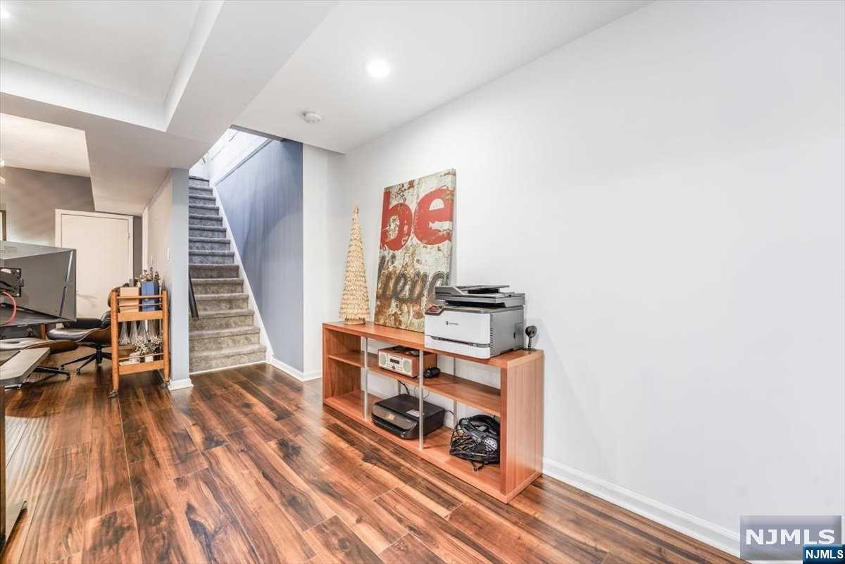 53 Duncan Avenue 6