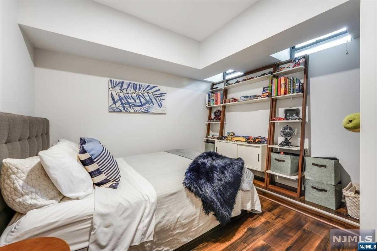 53 Duncan Avenue 6