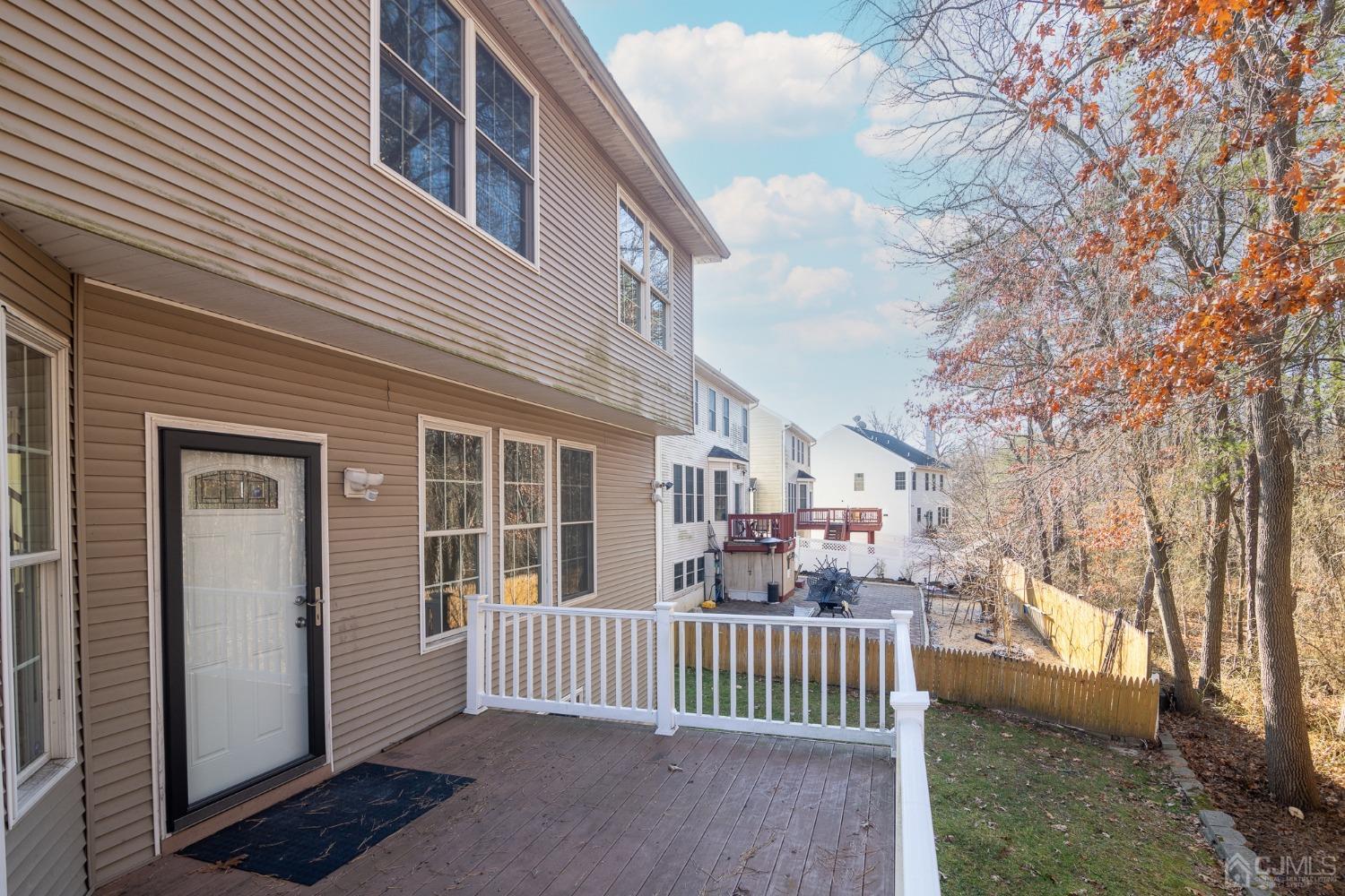 4 Timber Grove Court