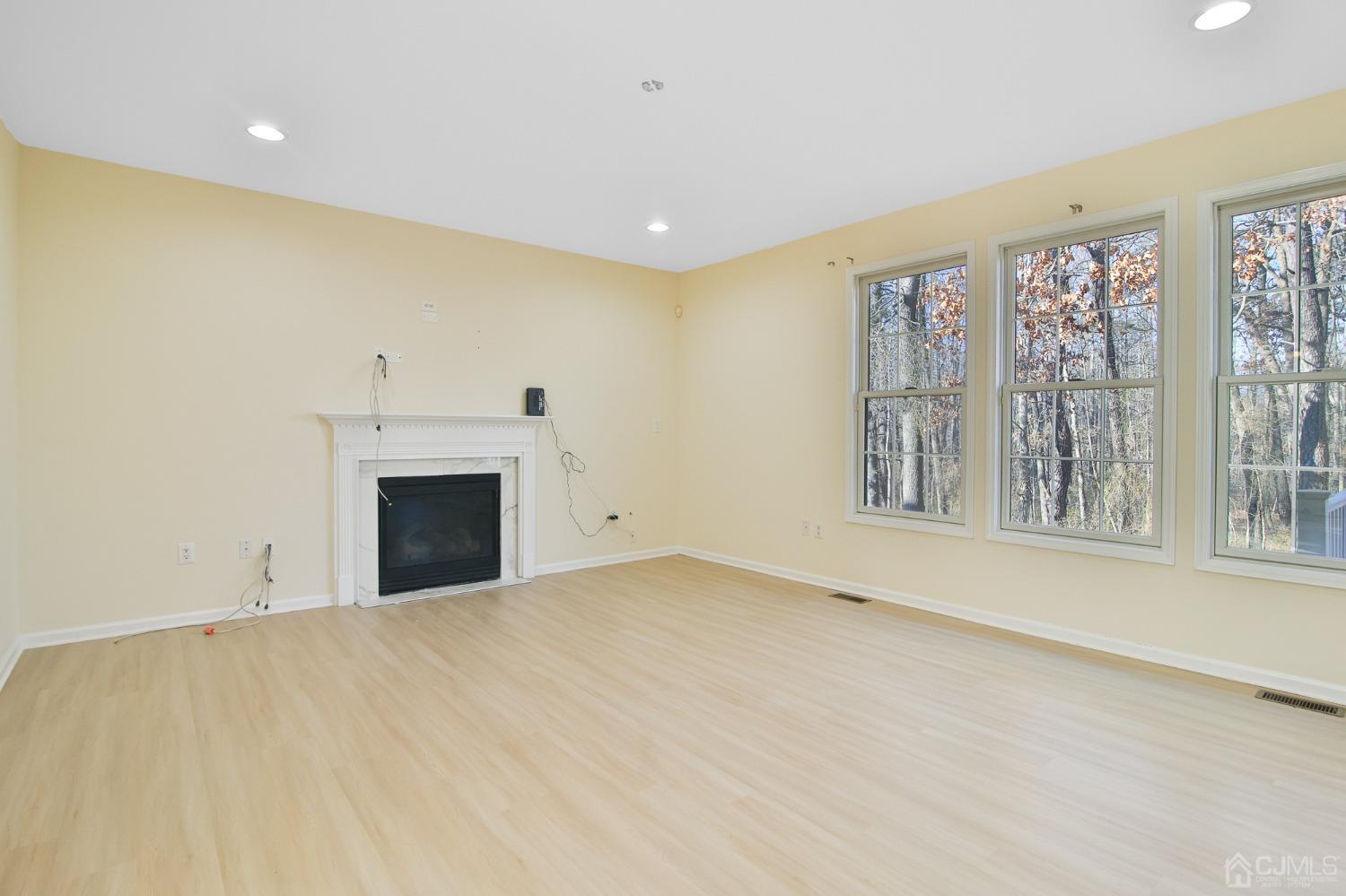 4 Timber Grove Court