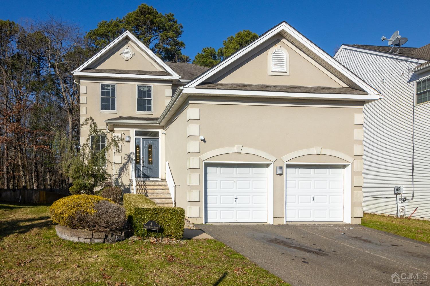 4 Timber Grove Court