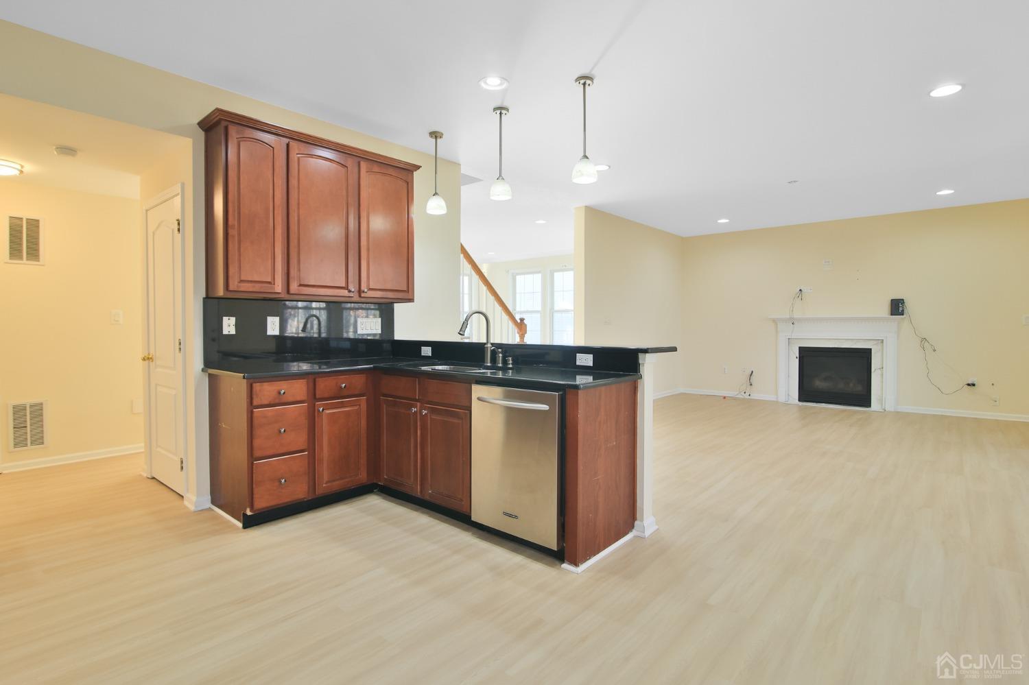 4 Timber Grove Court