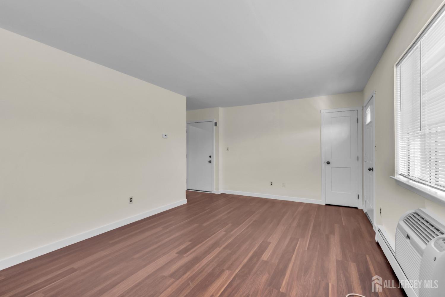 1228 Cricket Lane
