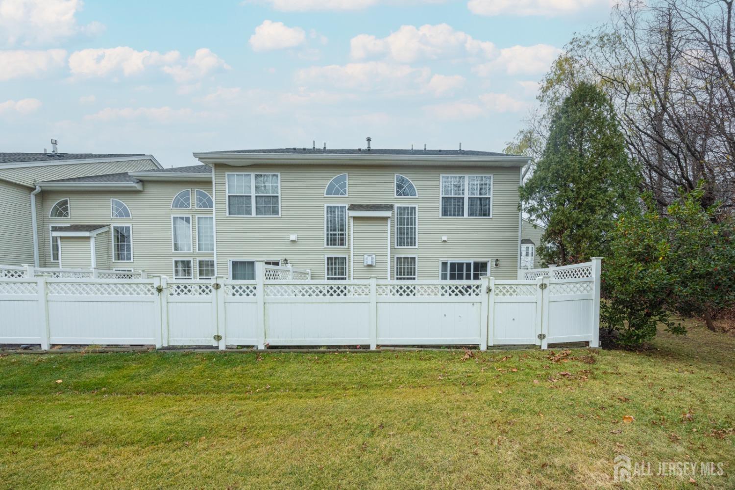 204 Park Knoll Court